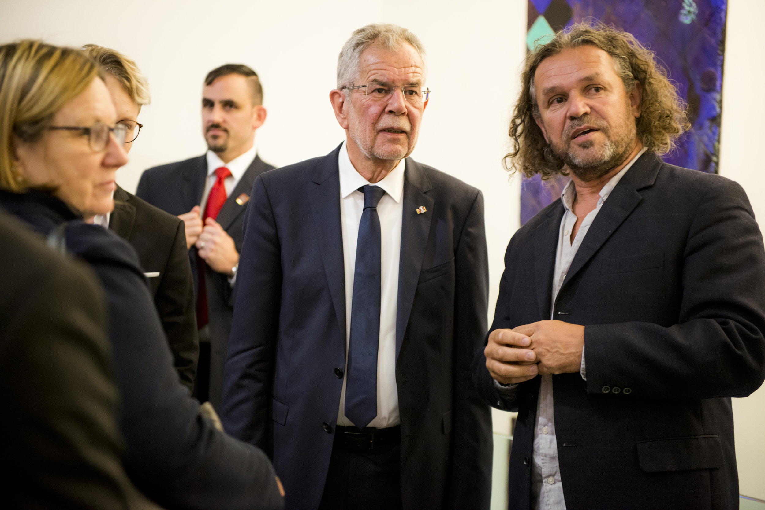  President Alexander Van der Bellen (center) with curator Andreas Reiter Raabe (right) at the &nbsp;WILD WEST  Opening Reception, September 19, 2017, at the Austrian Cultural Forum New York, Photo: David Plakke/ACFNY 