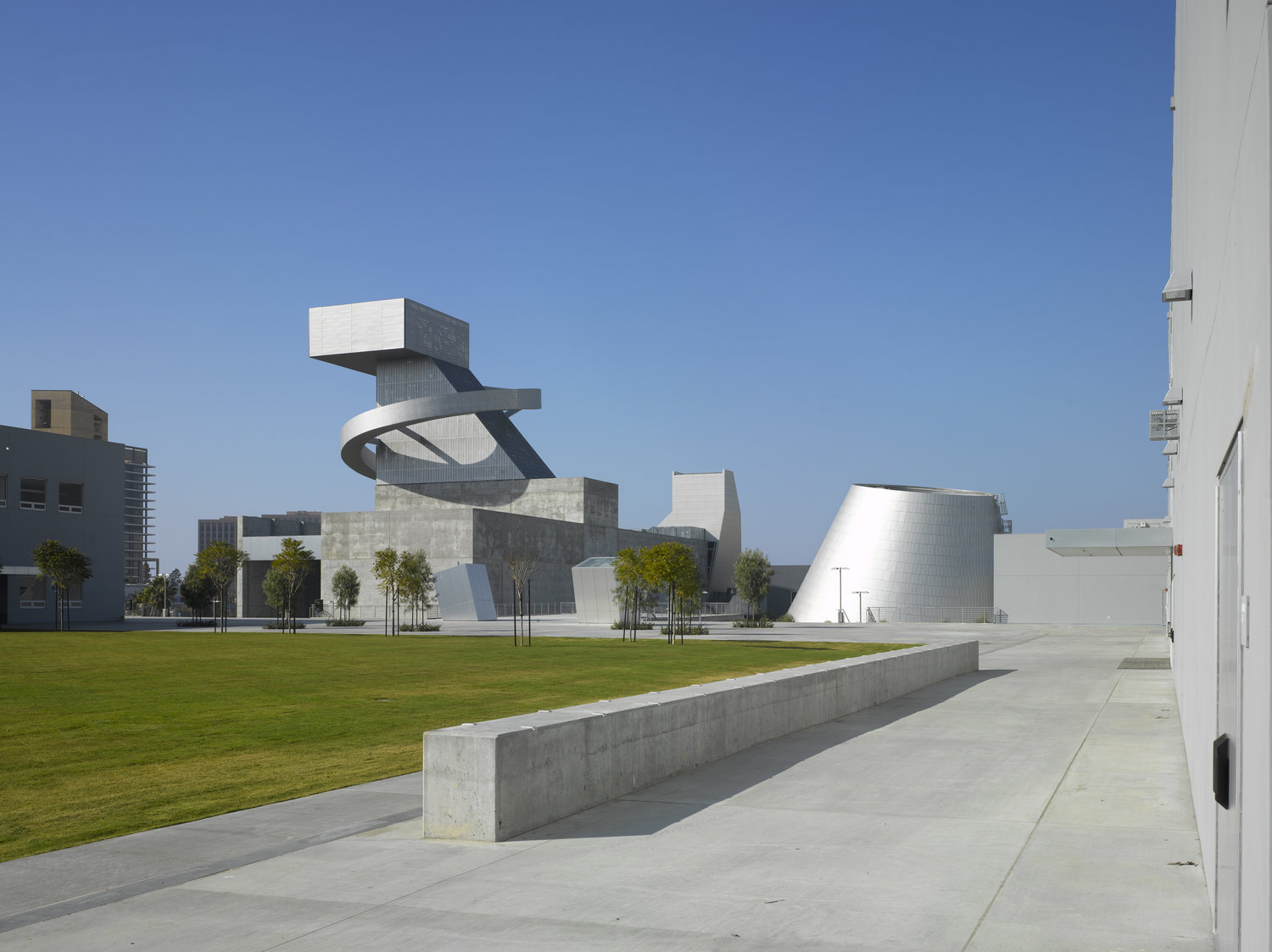 Coop Himmelb(l)au Central Los Angeles Area High School #9 Los Angeles, California, 2008 Photo: Coop Himmelb(l)au/ Roland Halbe
