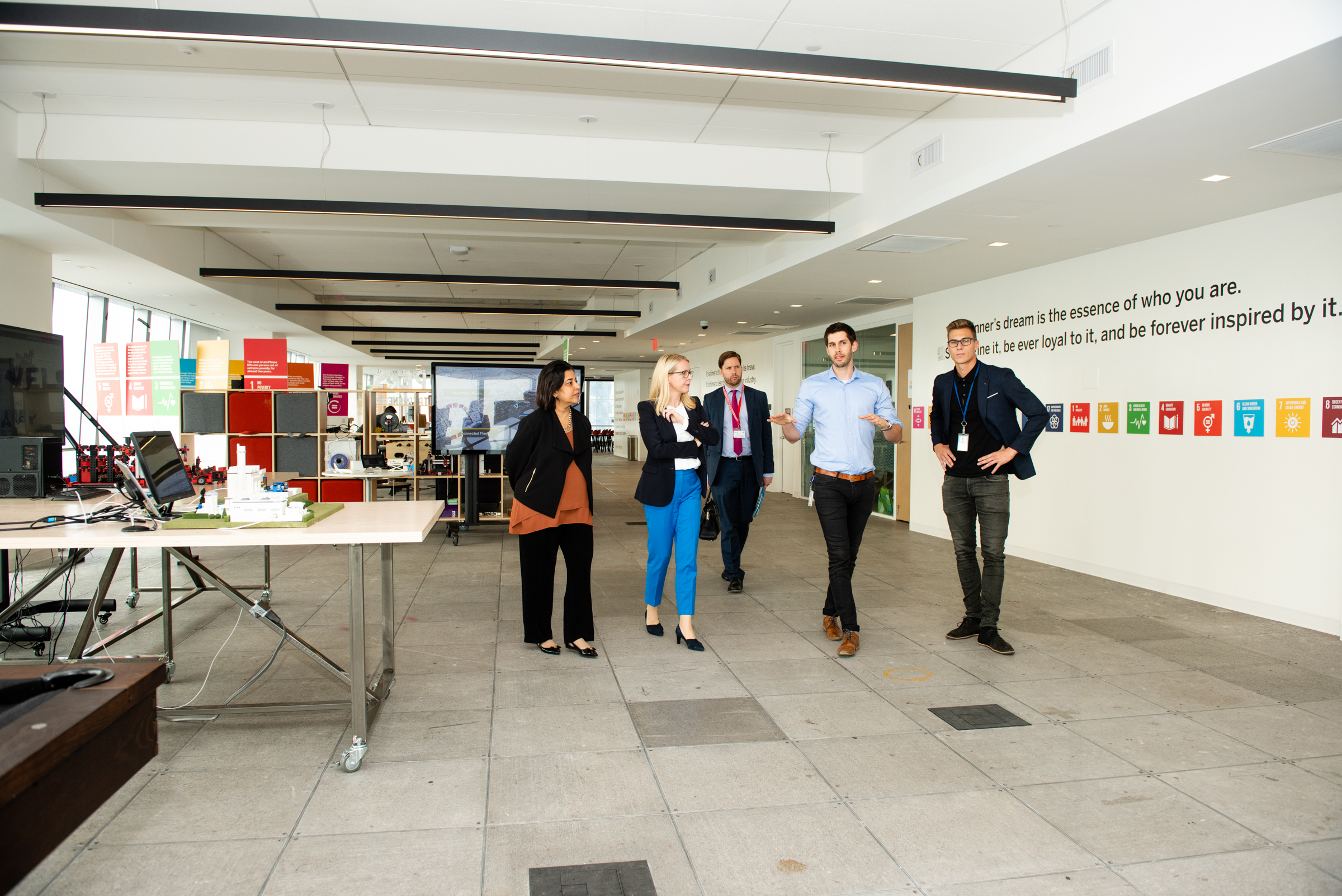 Minister Schramböck gaining insights into SAP in New York City prior to her visit to DC (c) Philipp Hartberger