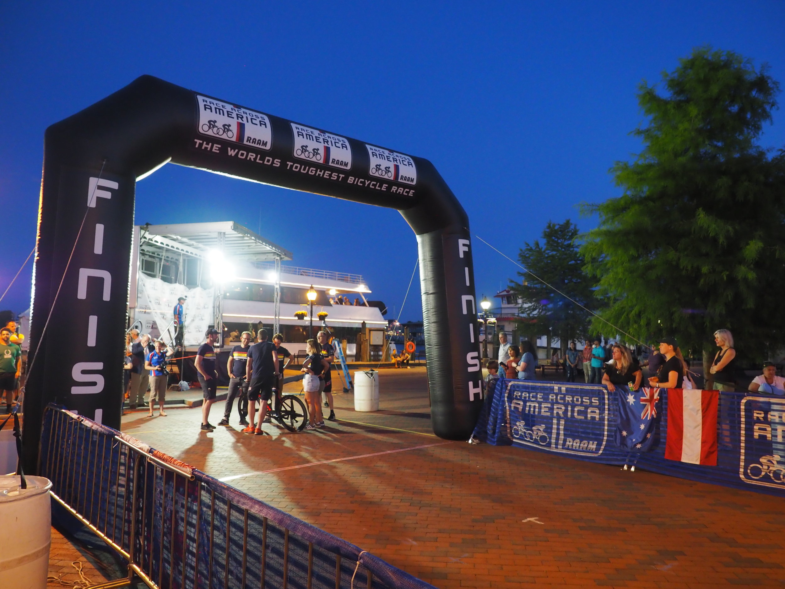 As the awards ceremony went on, some cyclists were still on their way to make it to the finish line on Annapolis’ waterfront. (c) Kulwadee Tongpubesra Eisingerich