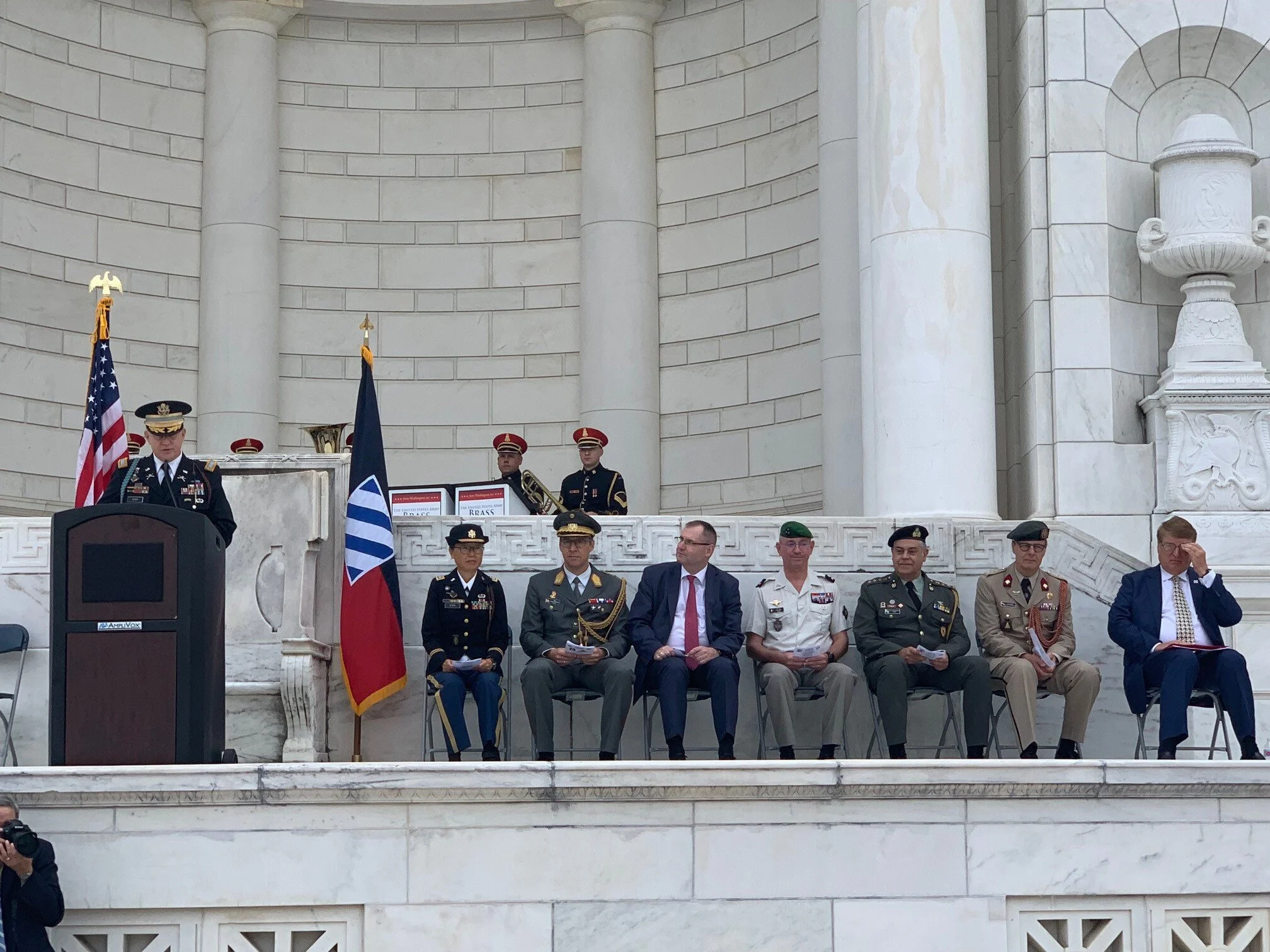  The attendees during the ceremony. 