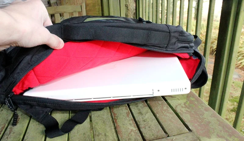 Timbuk2 Power Q MacBook Notebook Compartment.jpg