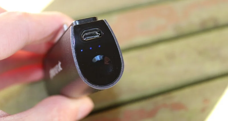 PhoneSuit Flex LED Indicators.jpg