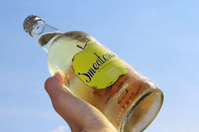 St. Ives Cider - Smeatons Sparkling Cider Bottle.jpg