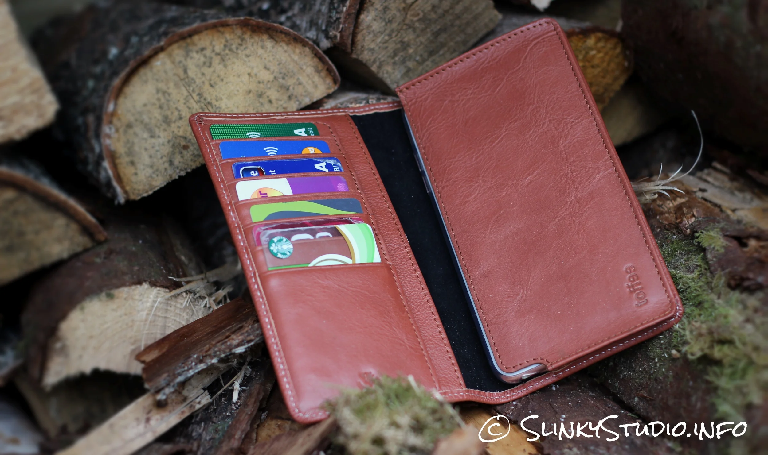 Toffee Sleeve Wallet Case for iPhone 6/6s Plus Review