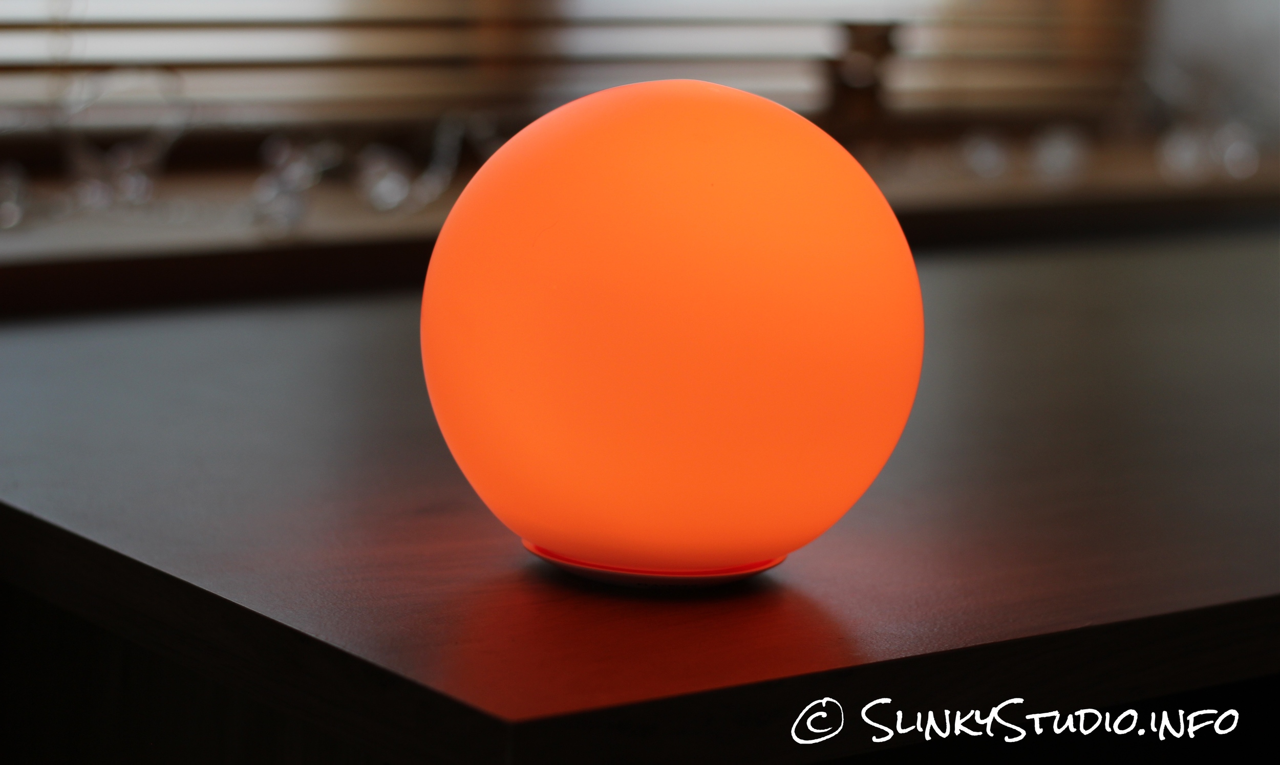 MiPow Playbulb Sphere Light Orange.jpg