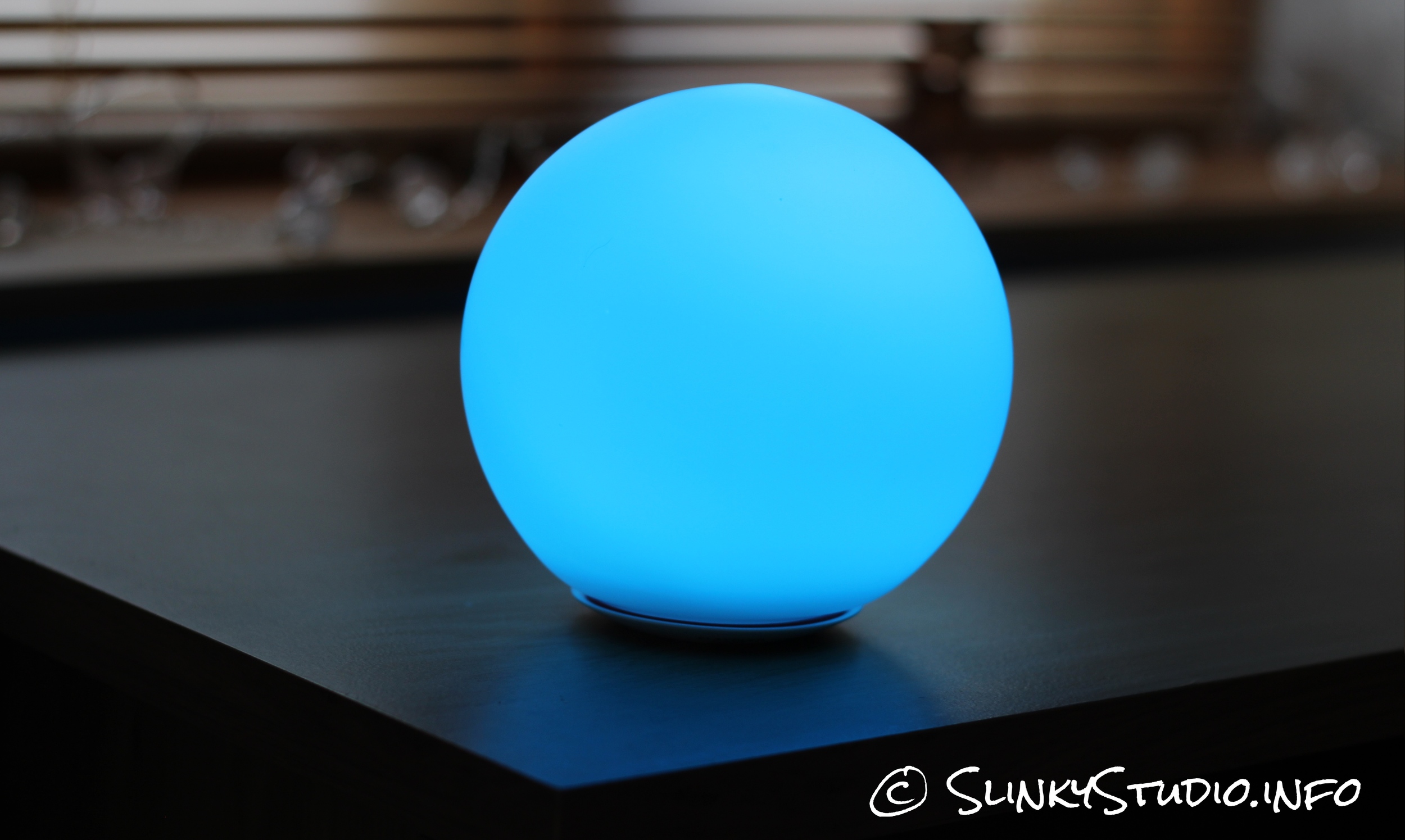 MiPow Playbulb Sphere Light Blue.jpg