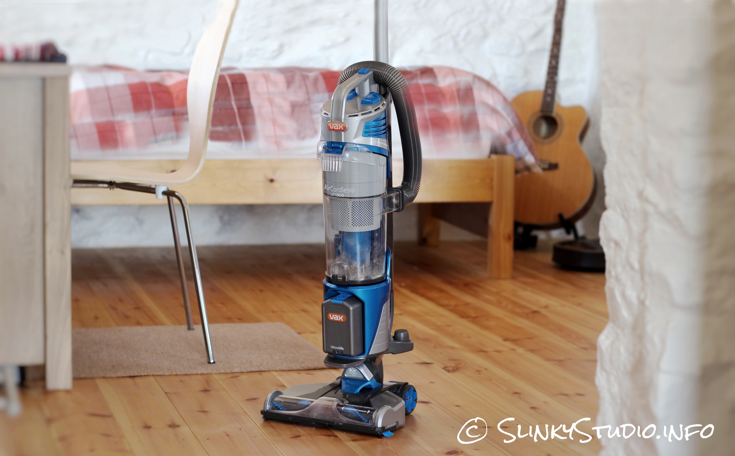 Vax Air Cordless Lift Cleaner.jpg