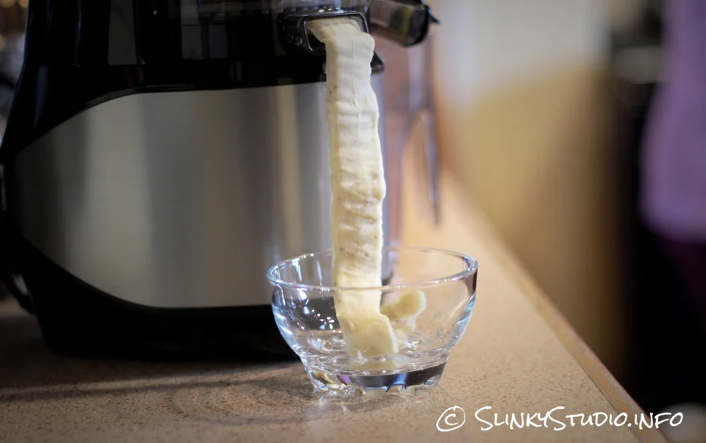 Optimum 700 Advanced Juicer Review Cold press smoothies, sorbets