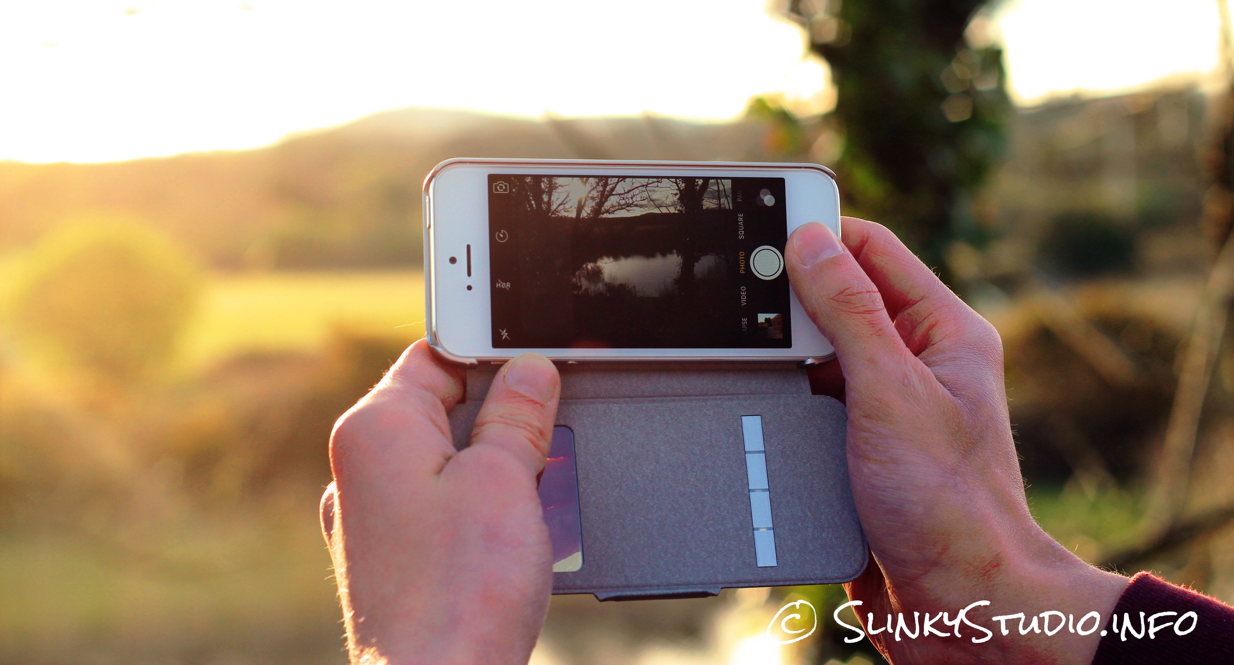 Moshi SenseCover for iPhone 5:5s:SE Taking Photo of sunny fields.jpg