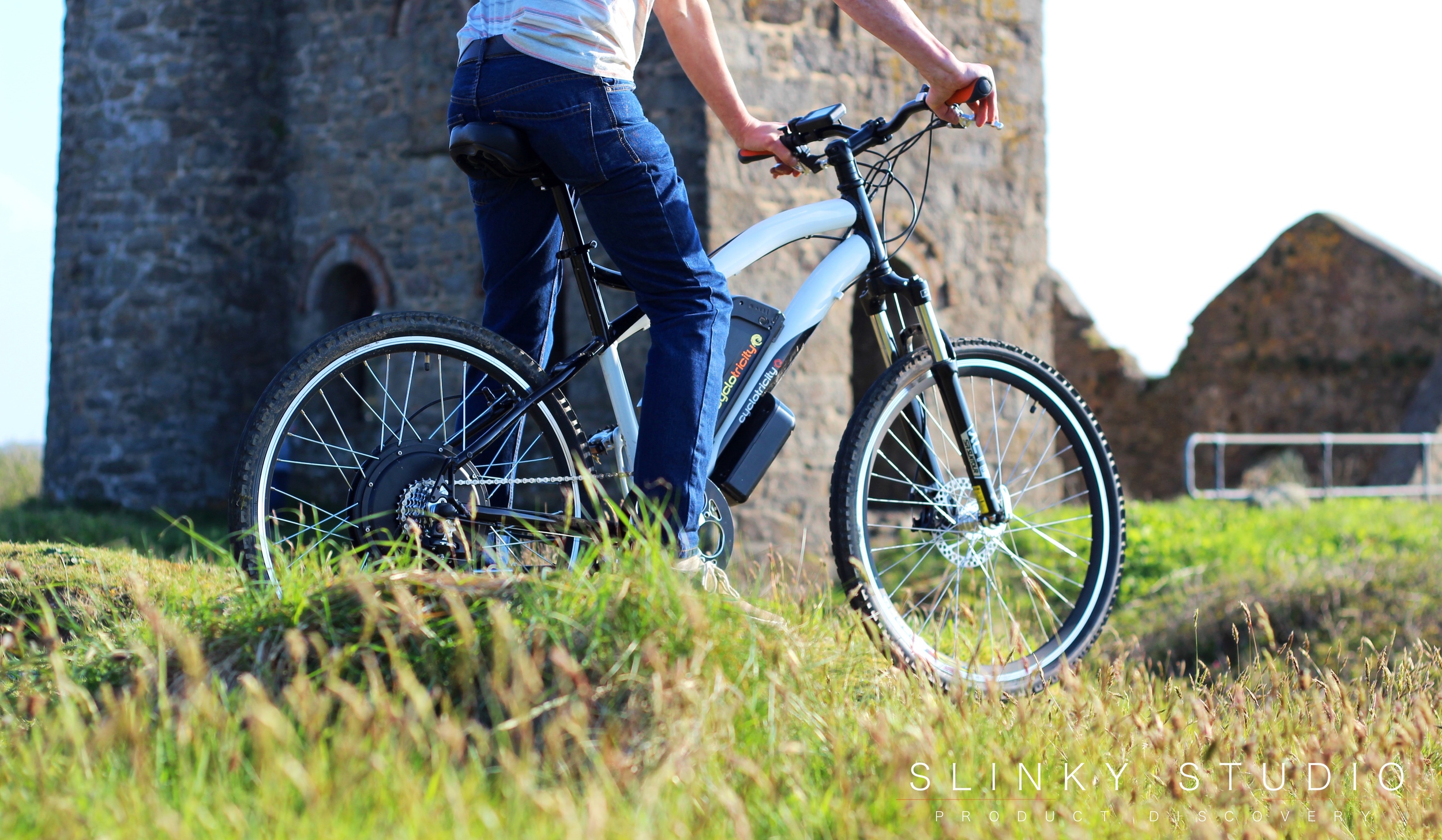 Cyclotricity Stealth eBike Riding in Cornwall Countryside Jump.jpg