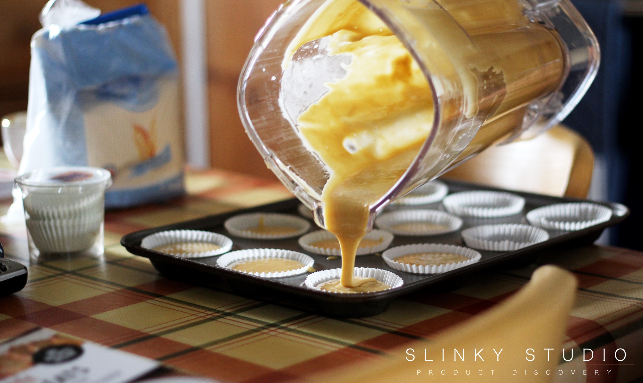 Optimum G.21 Platinum Series Blender Vanilla Cupcakes Pouring Mixture info Cases in Tin.jpg