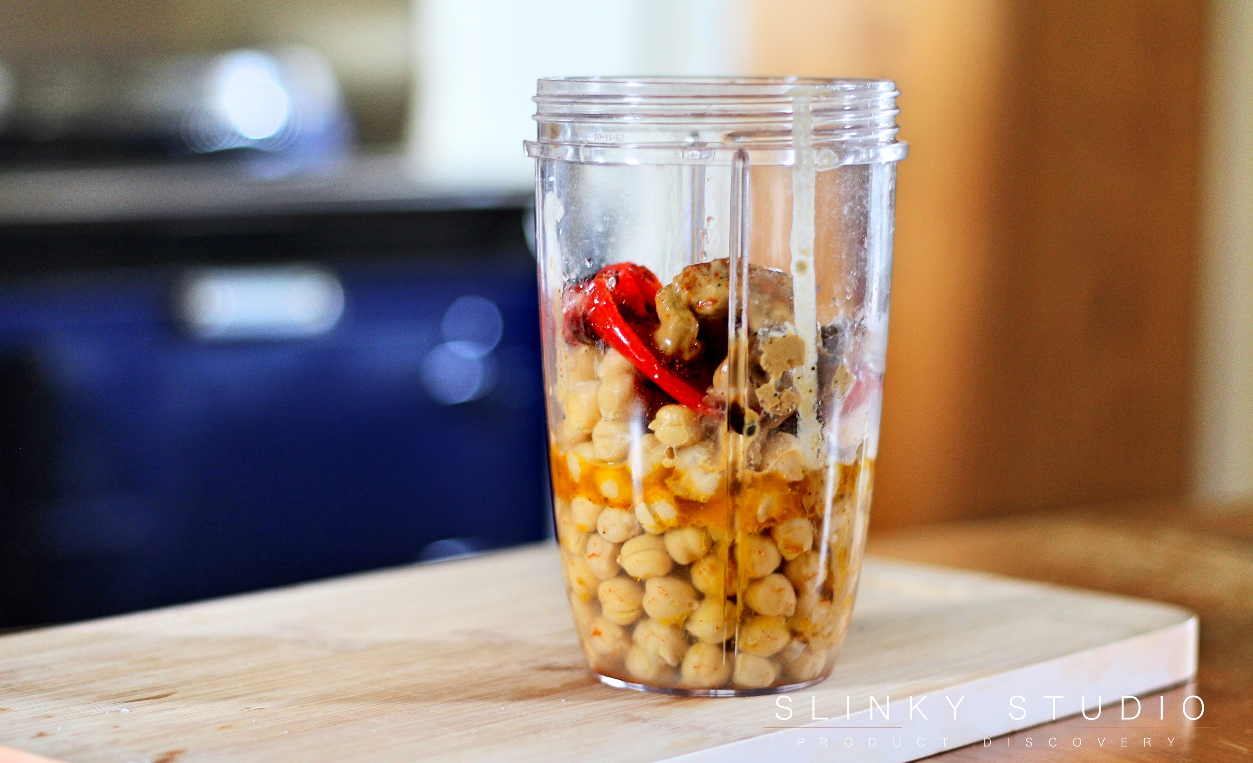 Nutribullet PRO 900 Series Blender Red Pepper Humous Ingredients in Jar.jpg