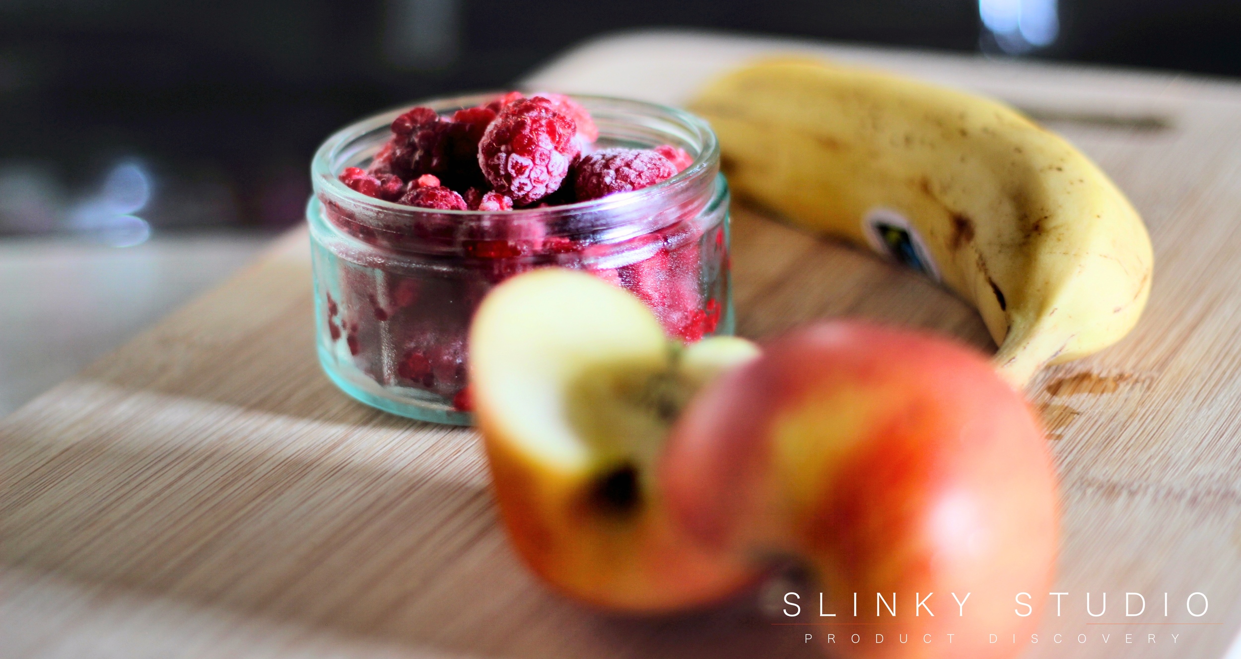 Nutribullet PRO 900 Series Blender Raspberry, Apple, Banana Smoothie Ingredients.jpg