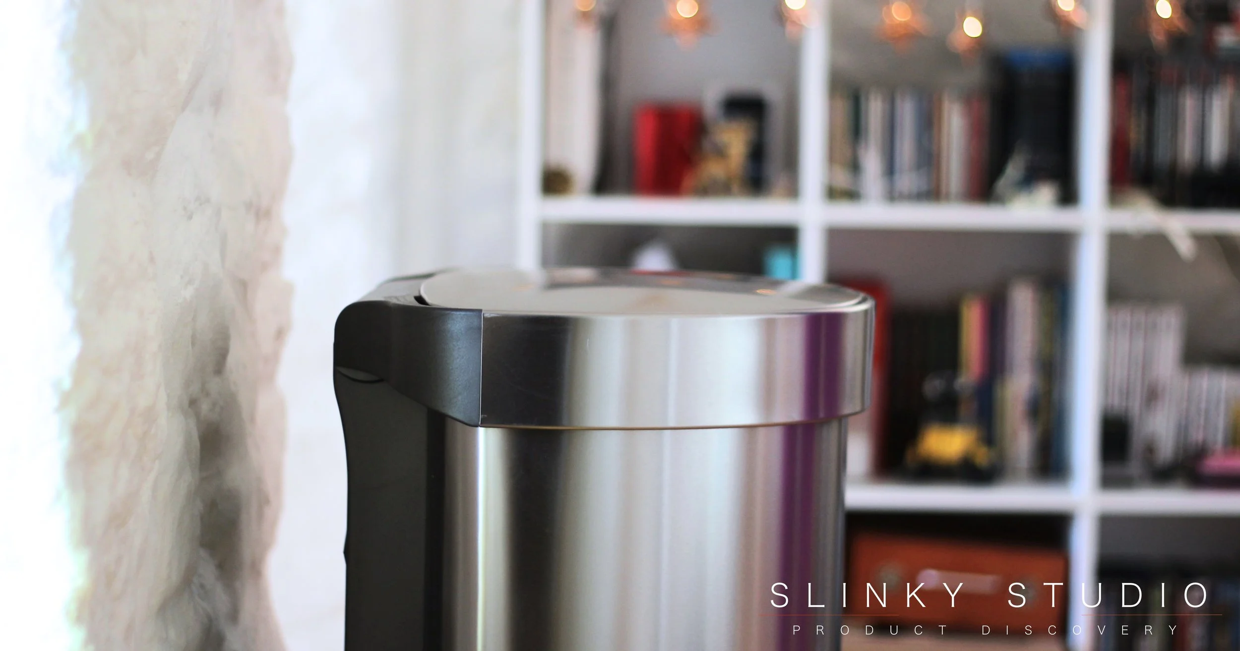 simplehuman 45 litre Semi-Round Sensor Bin Lid Closed.jpg