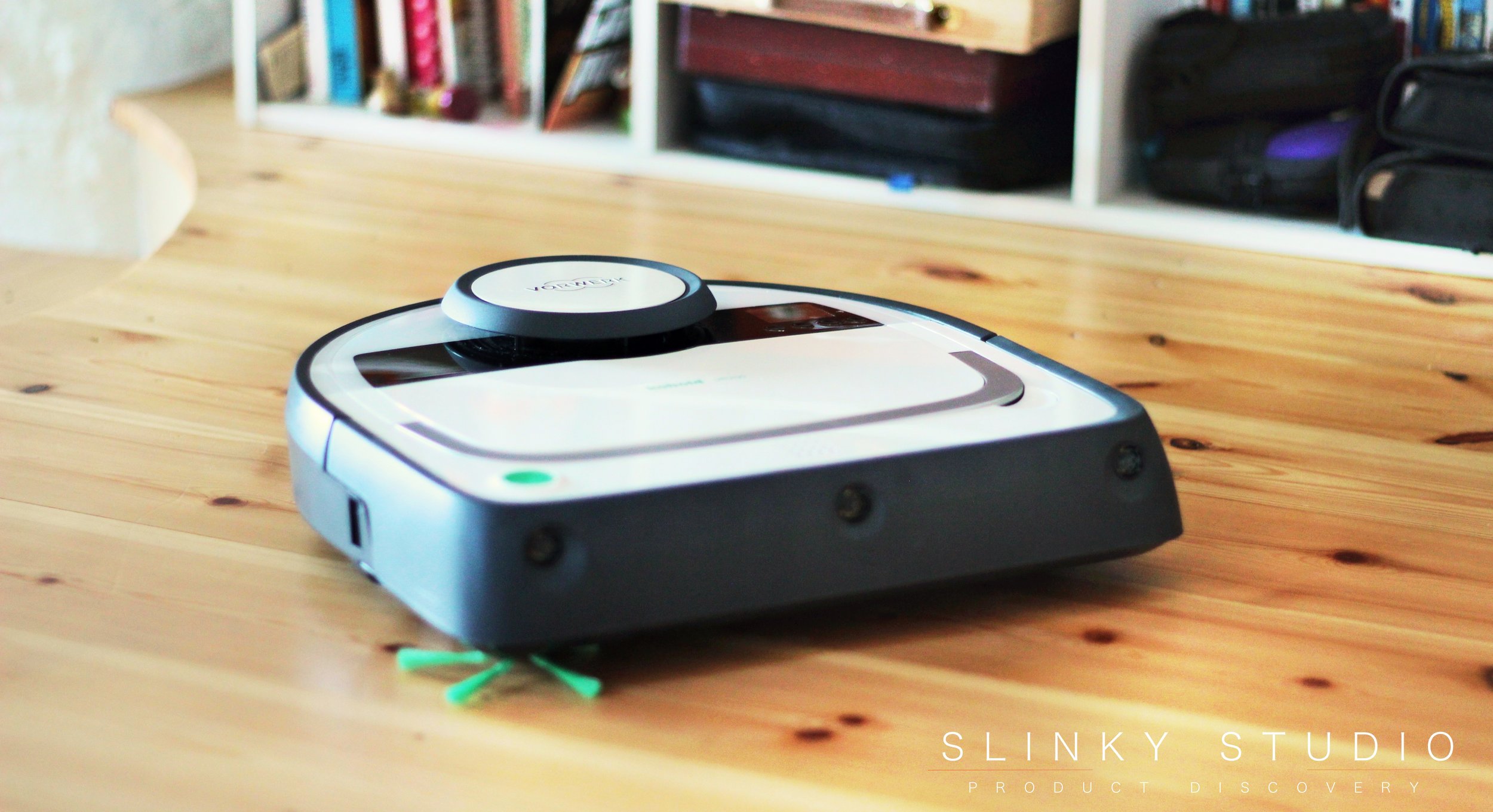 Vorwerk Kobold VR200 Robot Cleaner Hard Wooden Floor Close Up.jpg