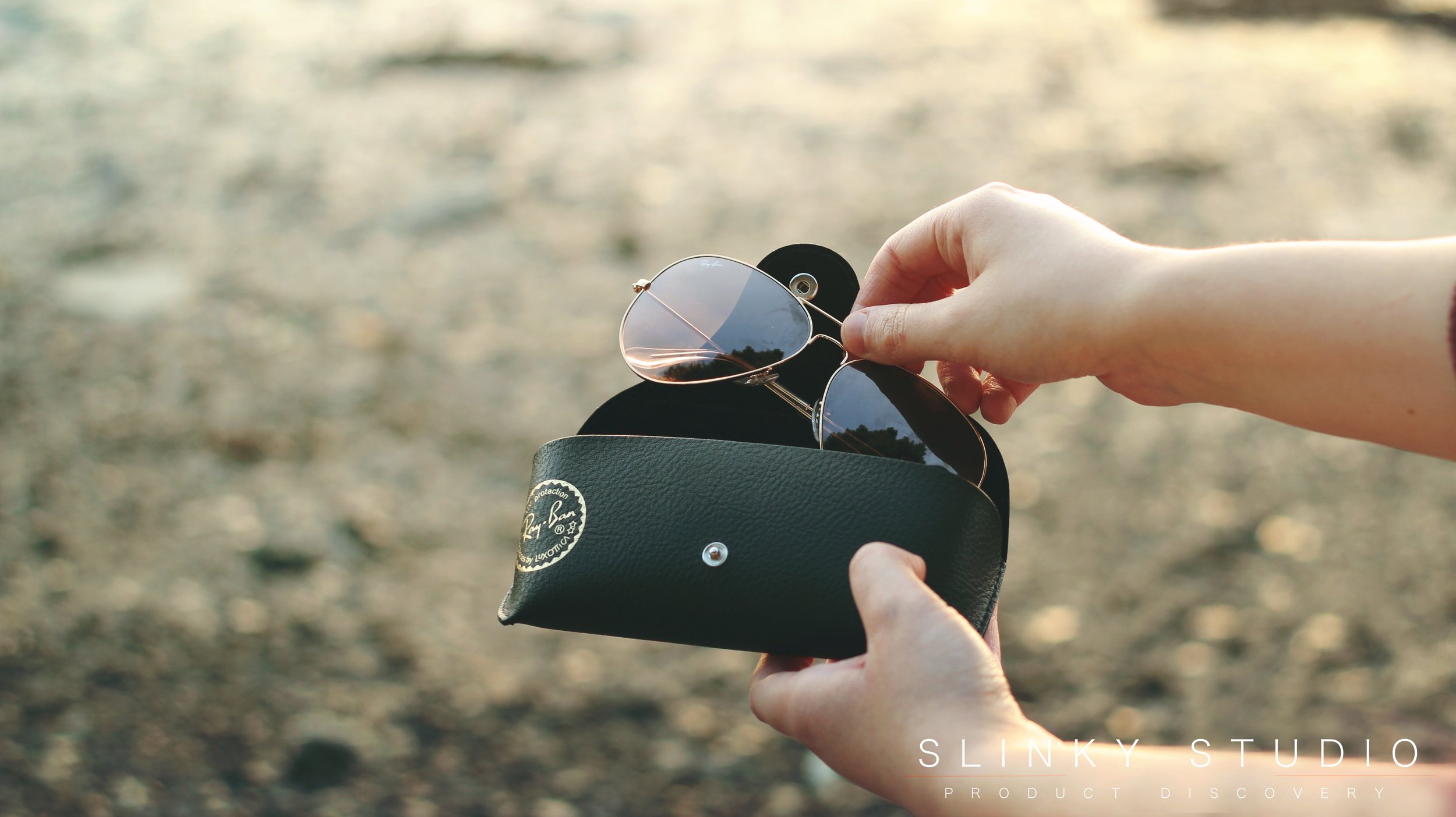 Ray Ban Aviator Sunglasses RB3025 in Black Leather Case.jpg