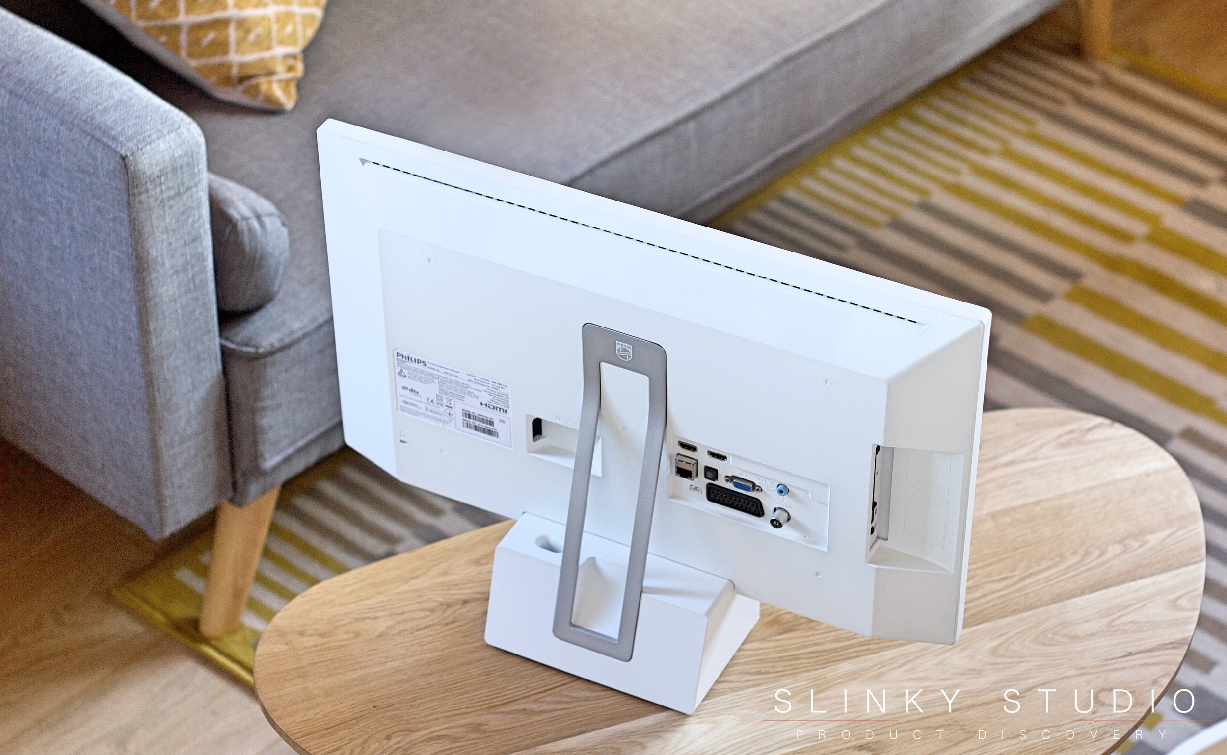 Philips 24PFT5231 LED HD TV Back View.jpg