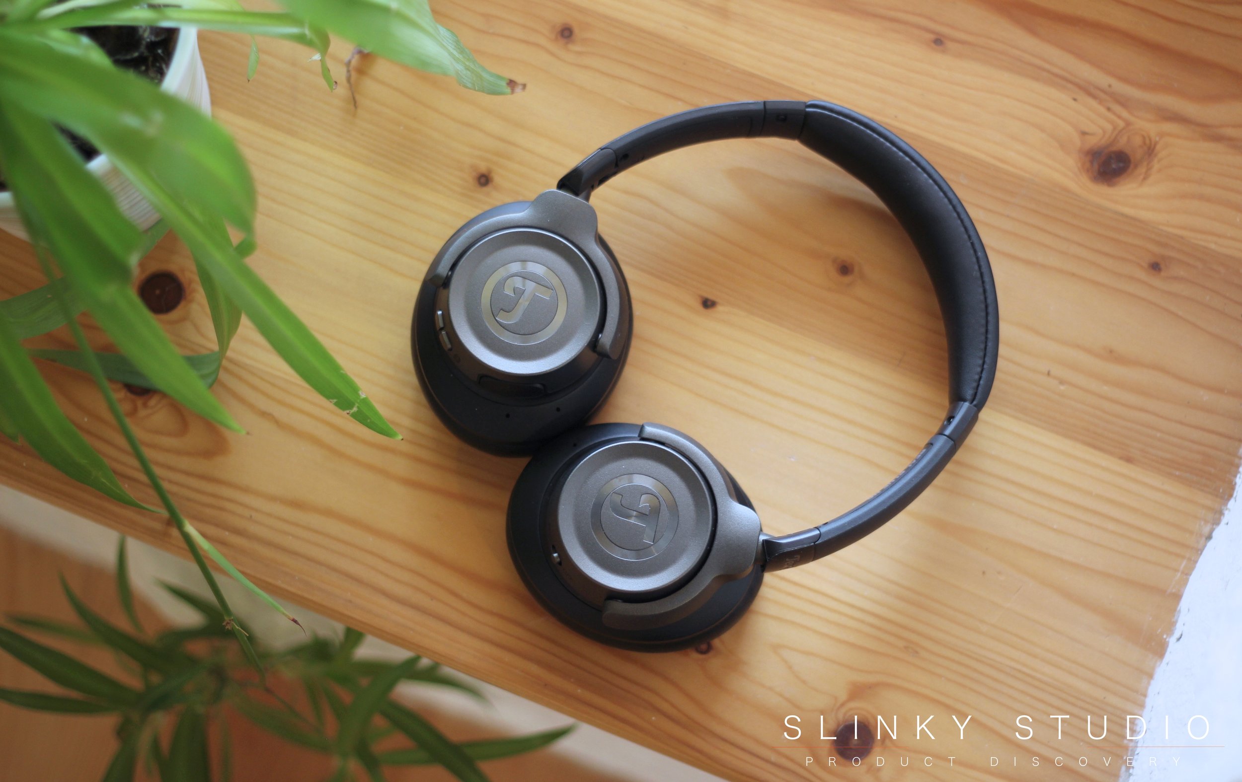 Teufel Real Blue NC Headphones Above View.jpg