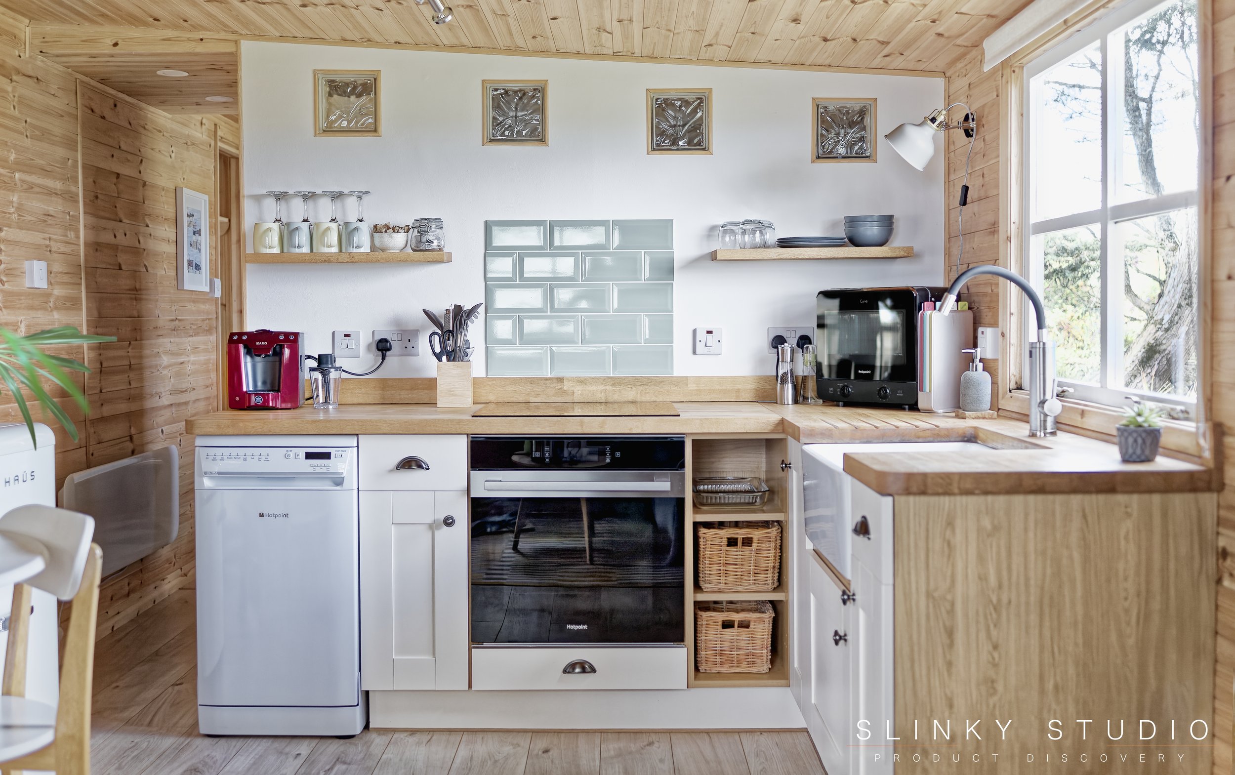 Cornwall Scandi Cabin Wooden Kitchen Shaker Style Oak Worktop L Shape.jpg