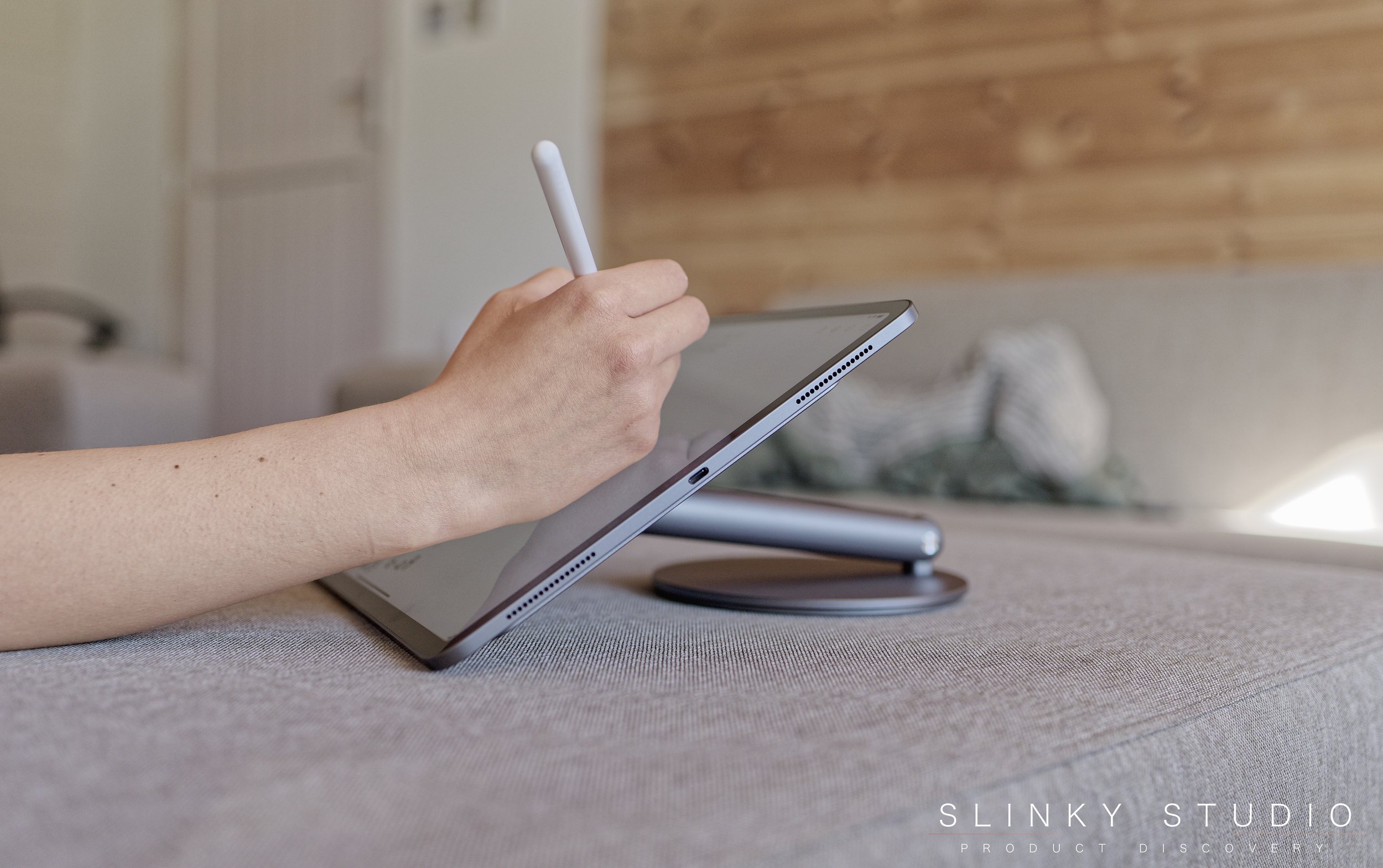 Benks Infinity Pro Magnetic Stand for iPad Pro 12.9%22 Drawing.jpg