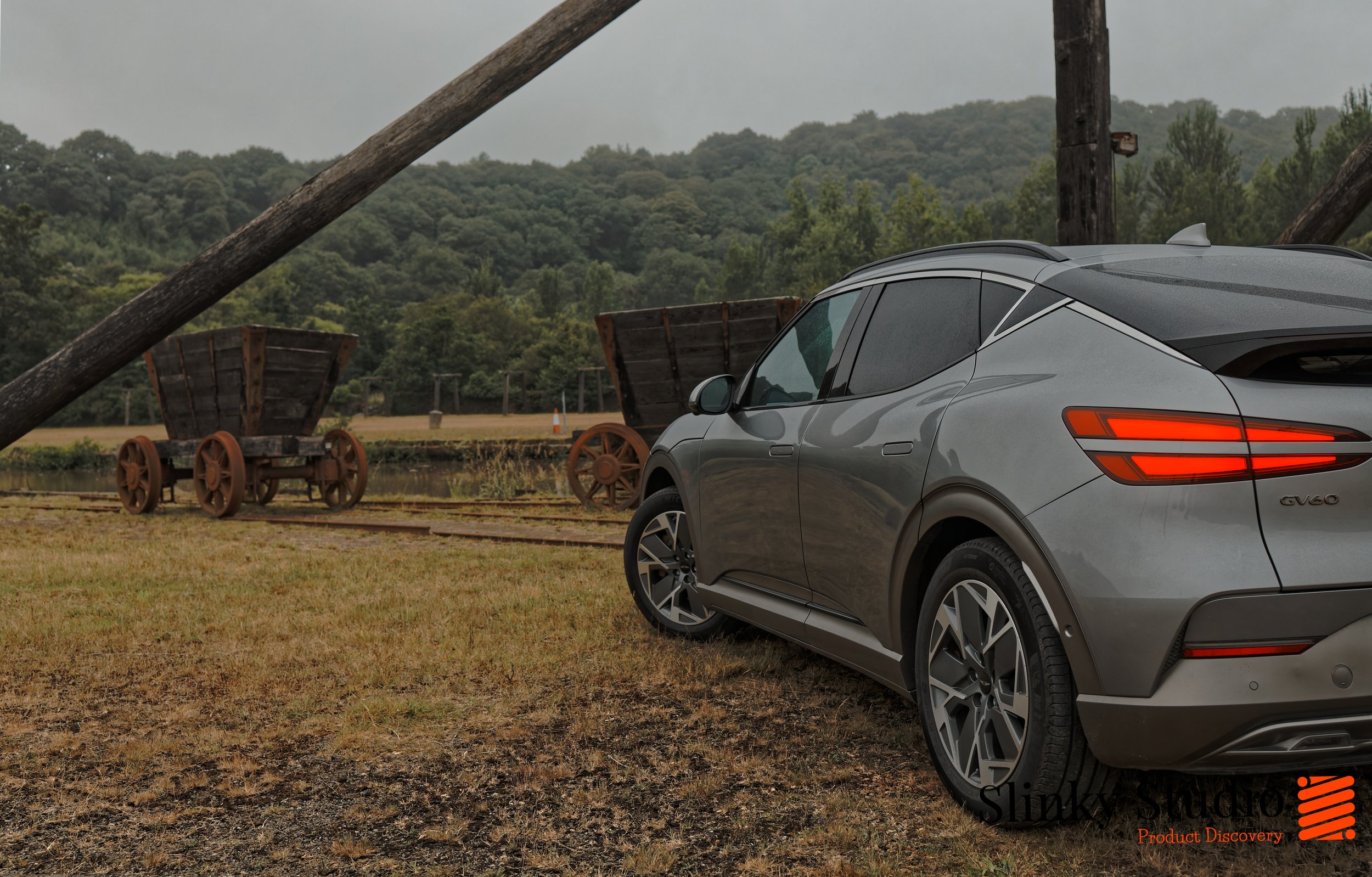 Genesis GV60 Steering around wooden posts .jpg