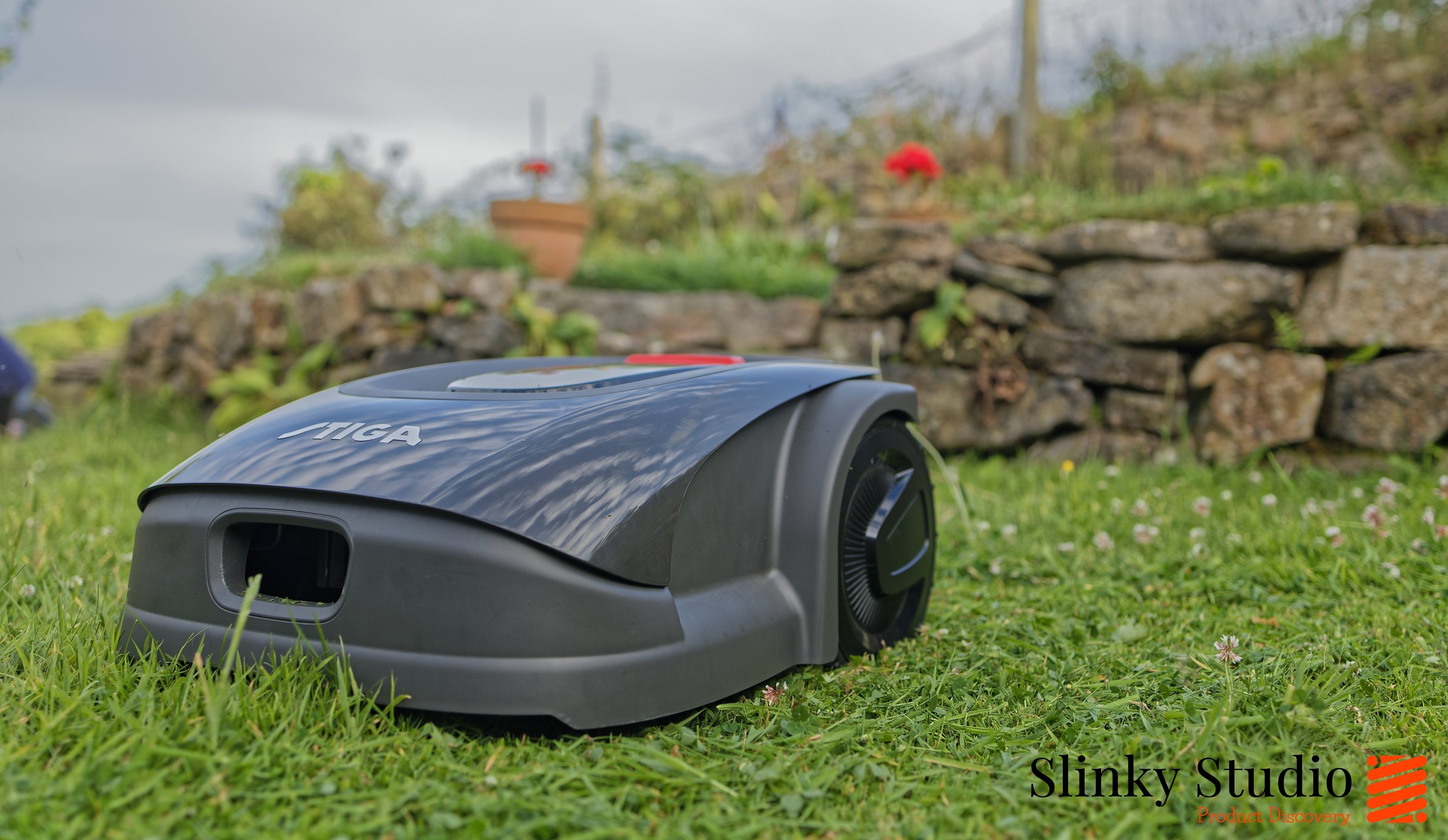Stiga A4 Robot Lawnmower Close Up.jpg