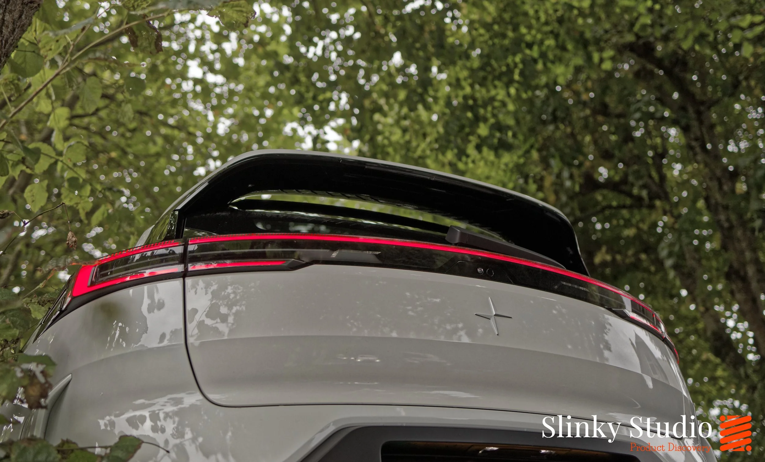 Polestar 3 Lightbar.jpg