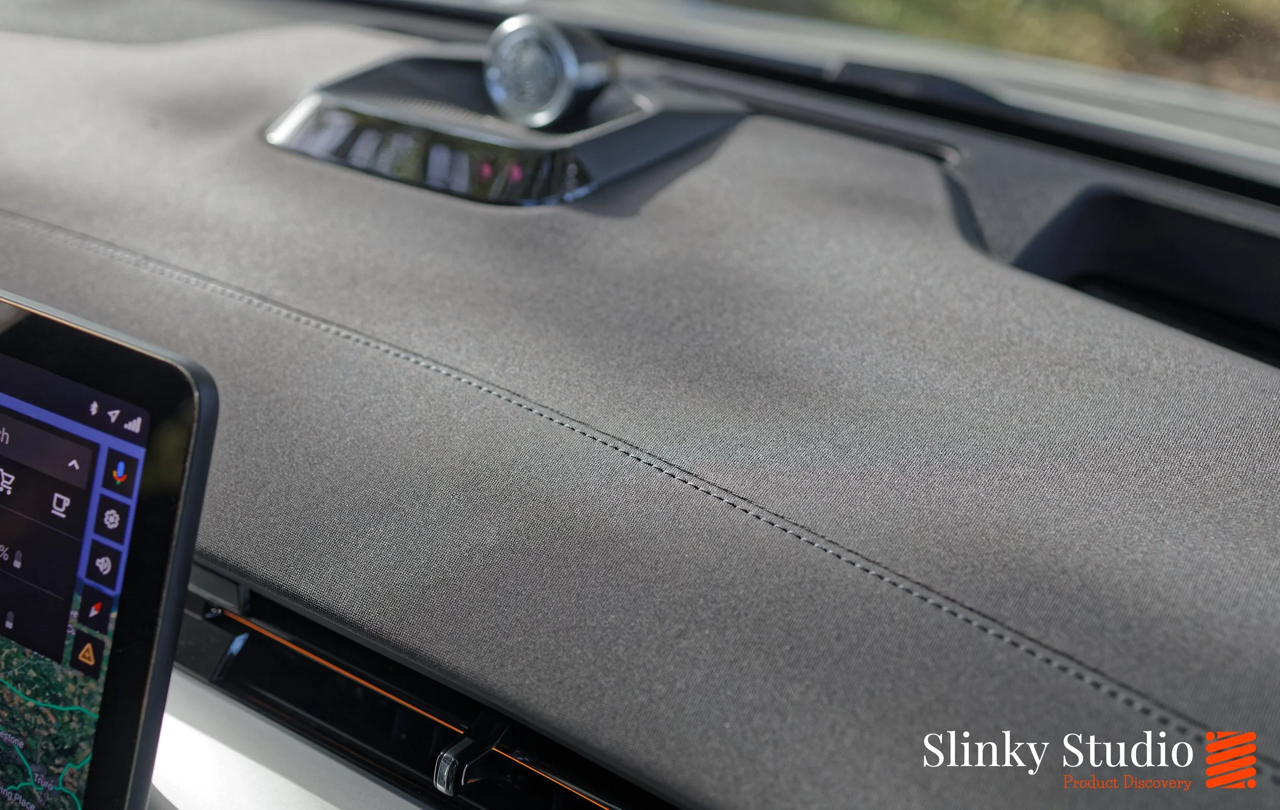 Polestar 3 Fabric Dashboard.jpg