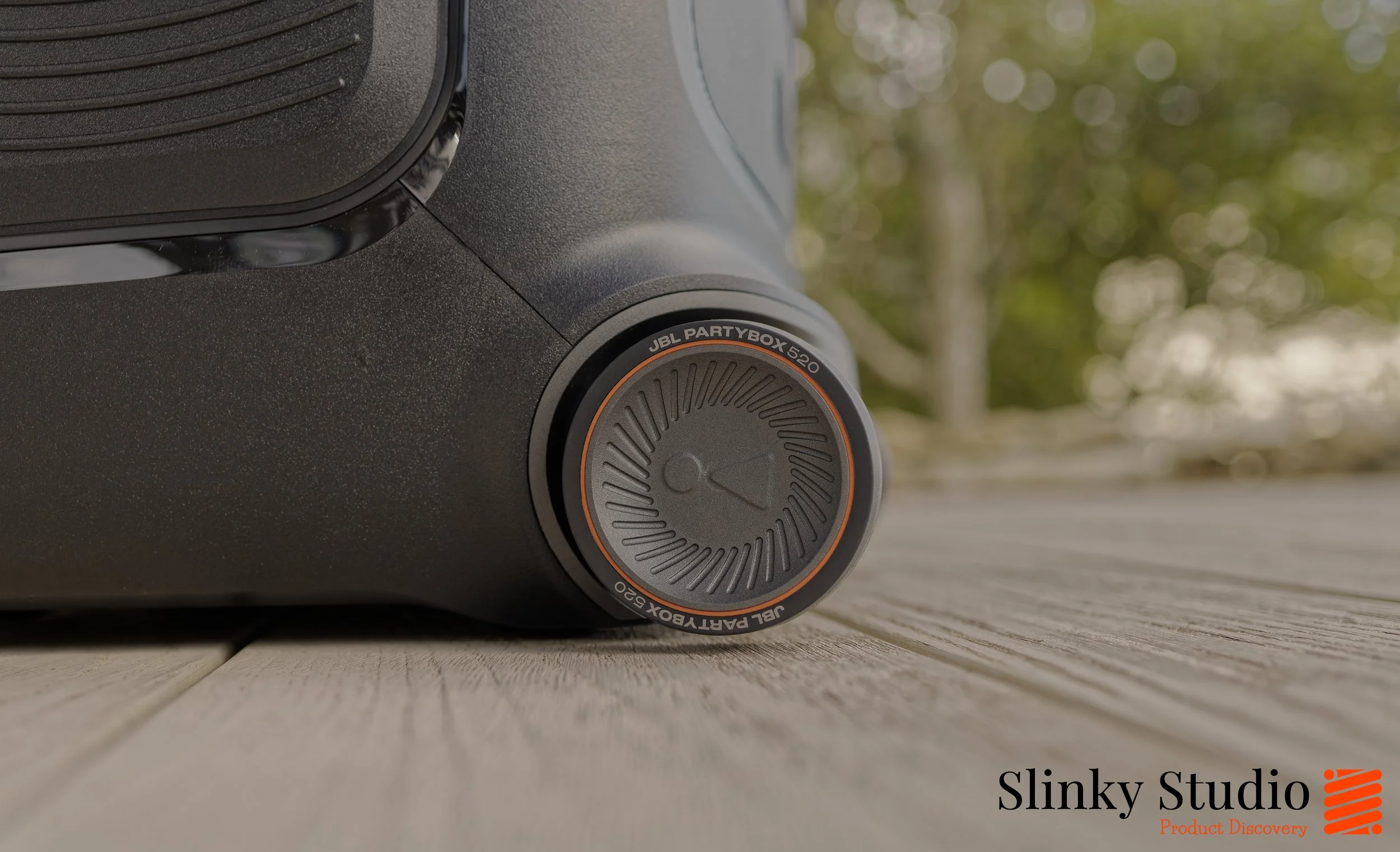 JBL PartyBox 520 Speaker Wheels.jpg
