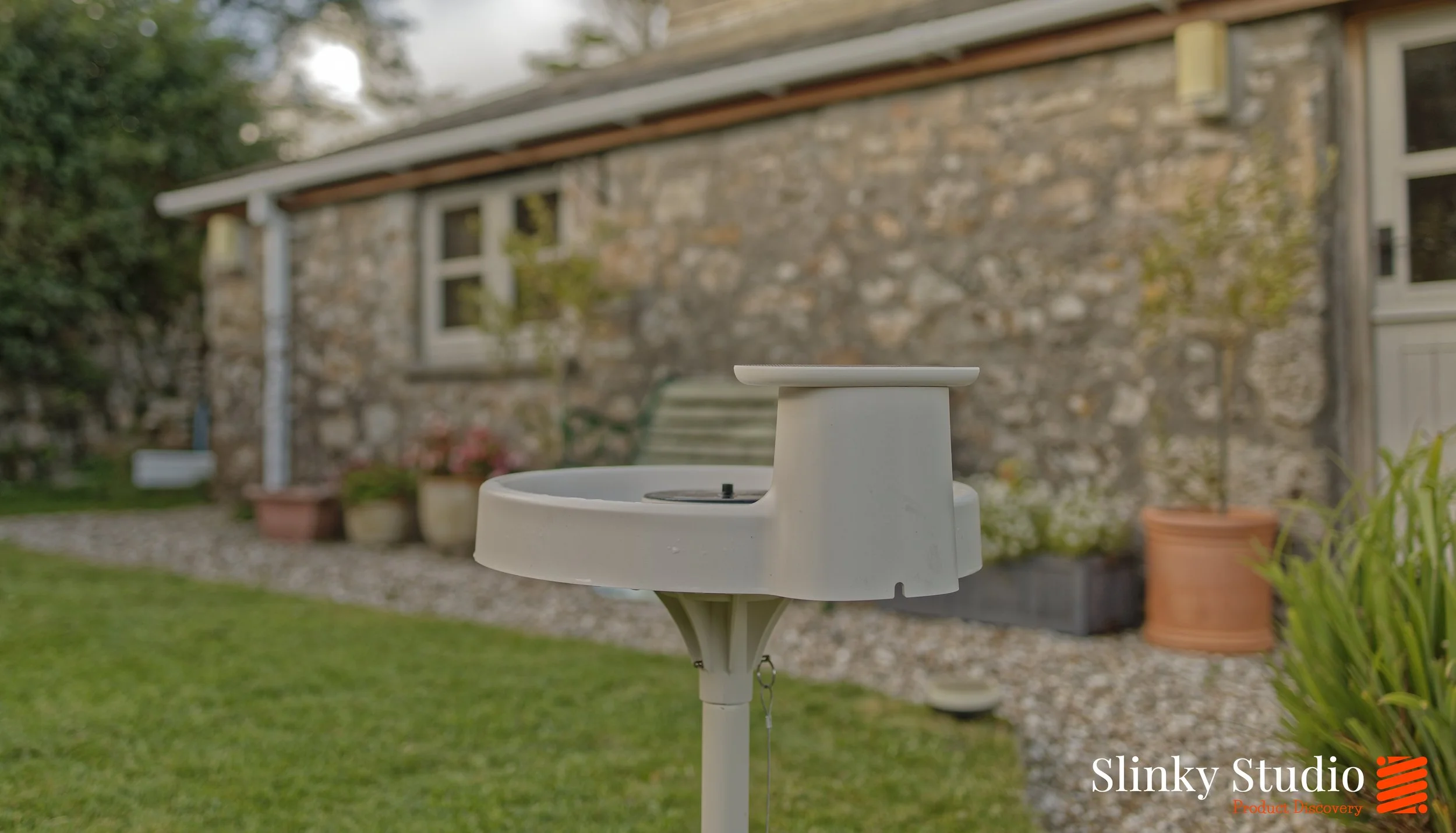 Birdfy Bath Pro Smart Birdbath Side Profile View.jpg