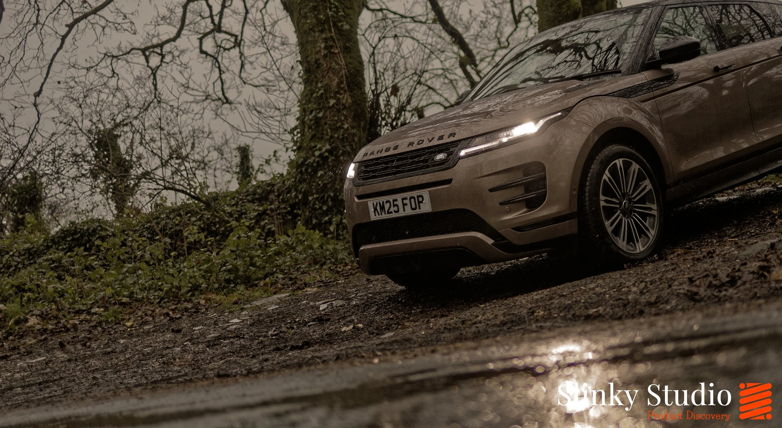 Range Rover Evoque P270e PHEV Plug-in Hybrid Corinthian Bronze Slope.jpg
