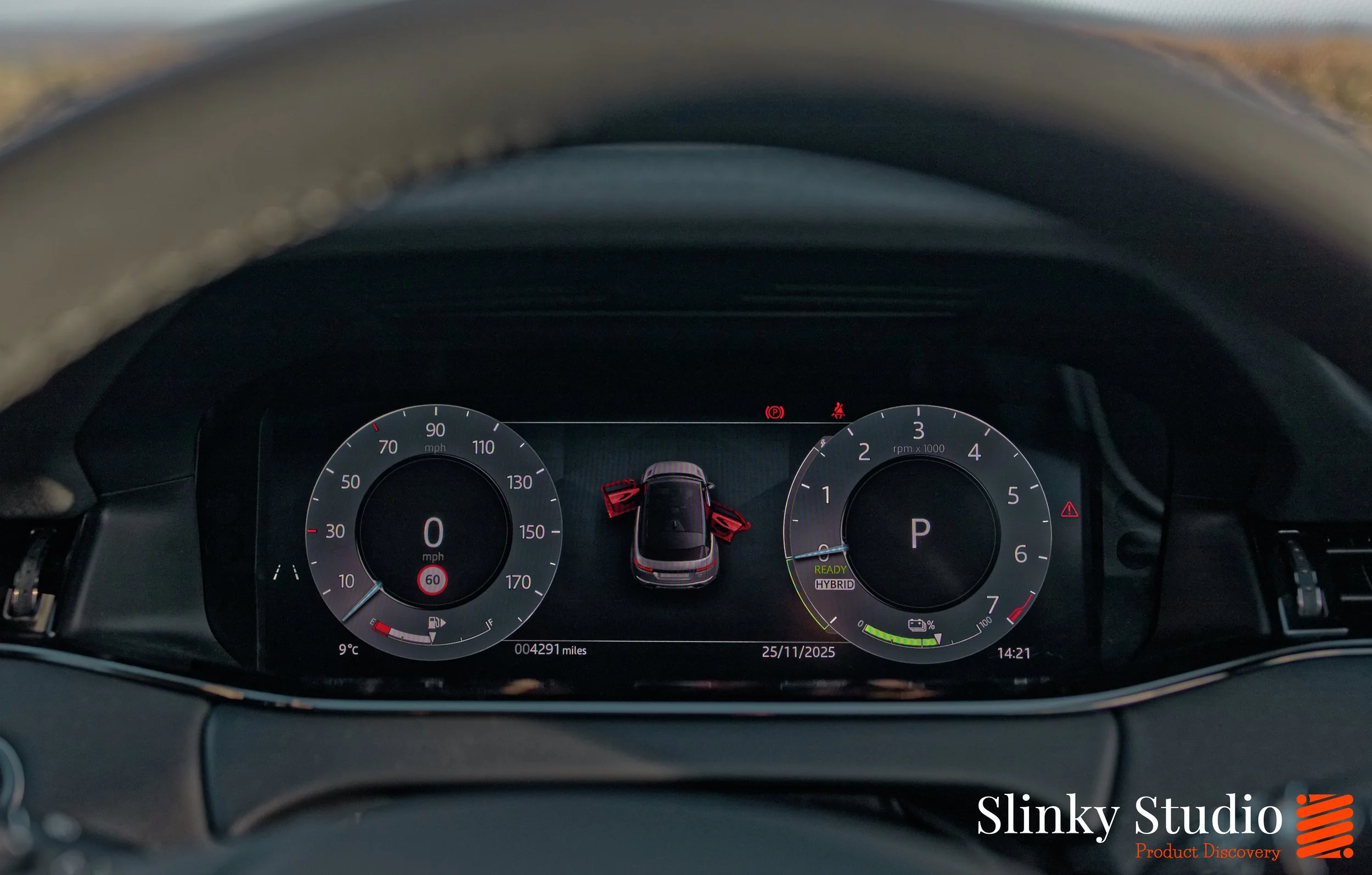 Range Rover Evoque P270e PHEV Drivers Display.jpg