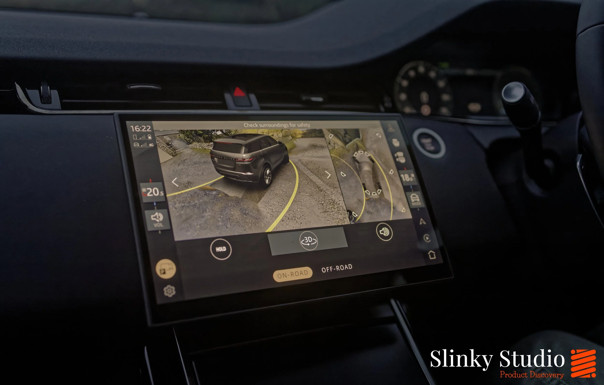 Range Rover Evoque Infotainment System Screen Cameras.jpg