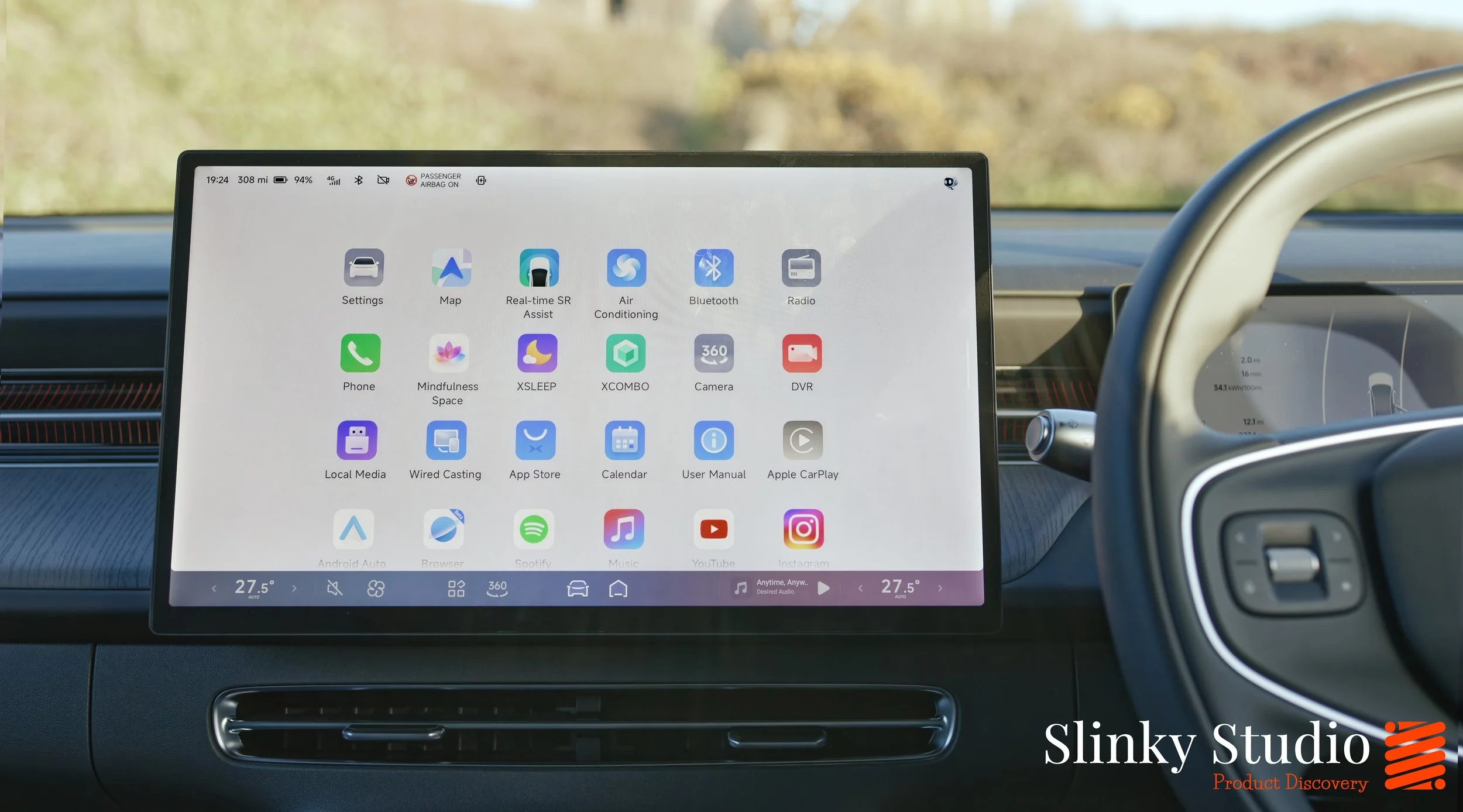 XPENG G6 Infotainment Centre Touchscreen Display.jpg