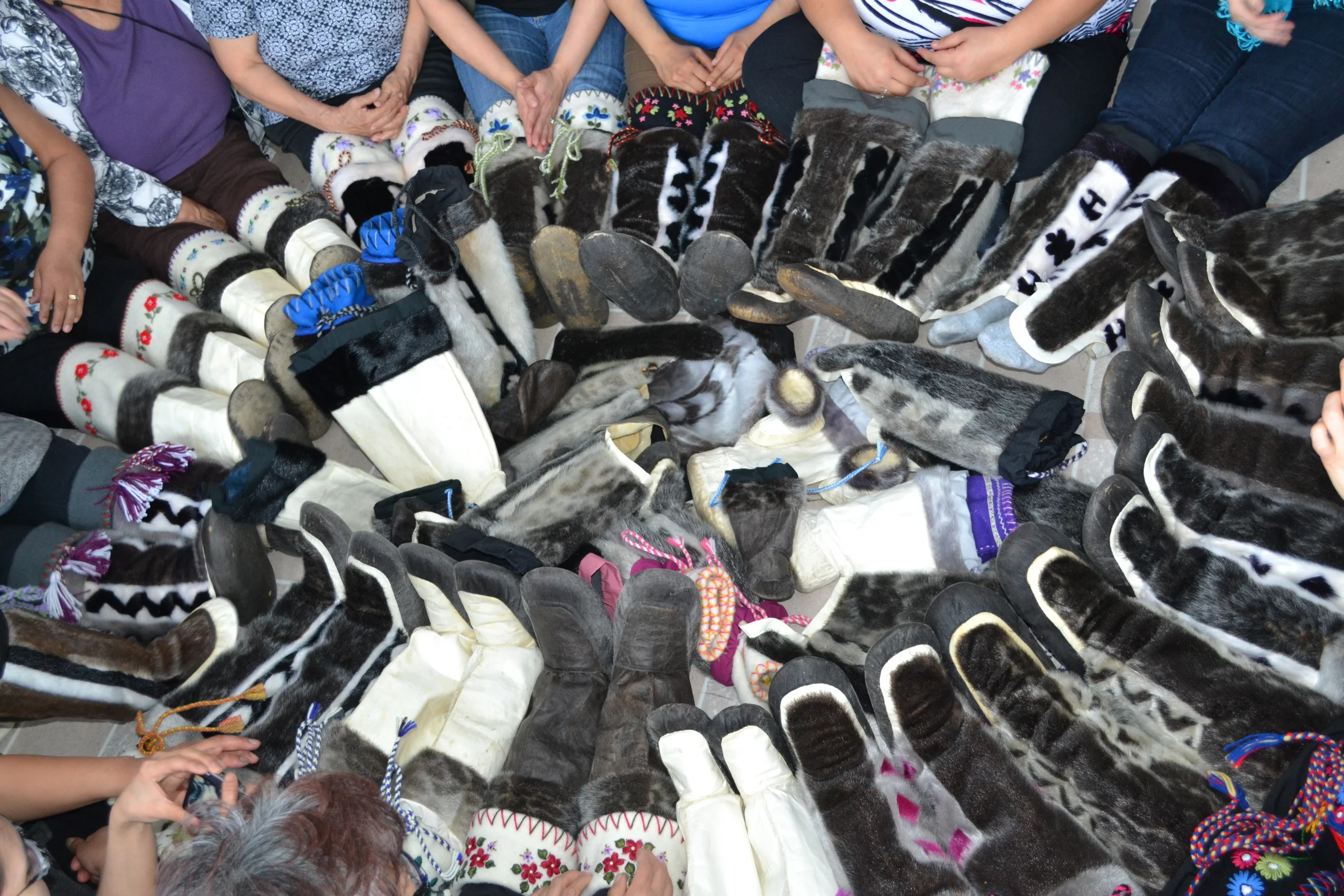 kammiut2 011 Elisapi Davidee-Aningmiuq.JPG