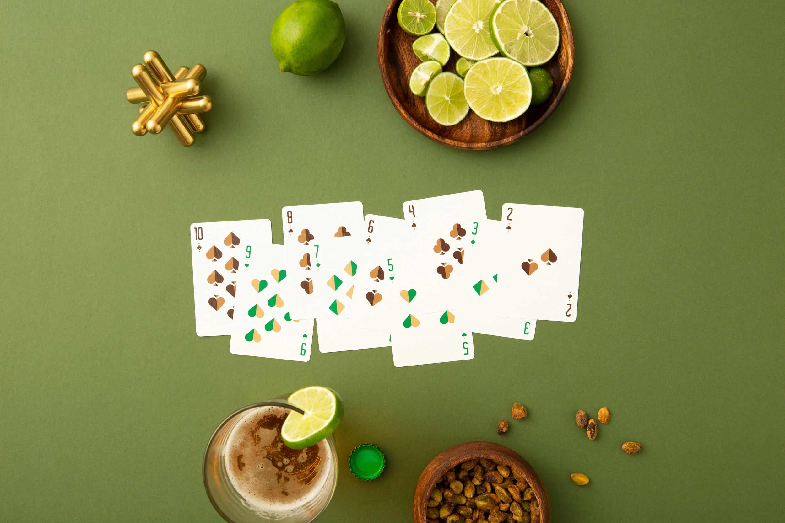 AP-PlayingCards-DKNGGreenWheels-LS06.jpg