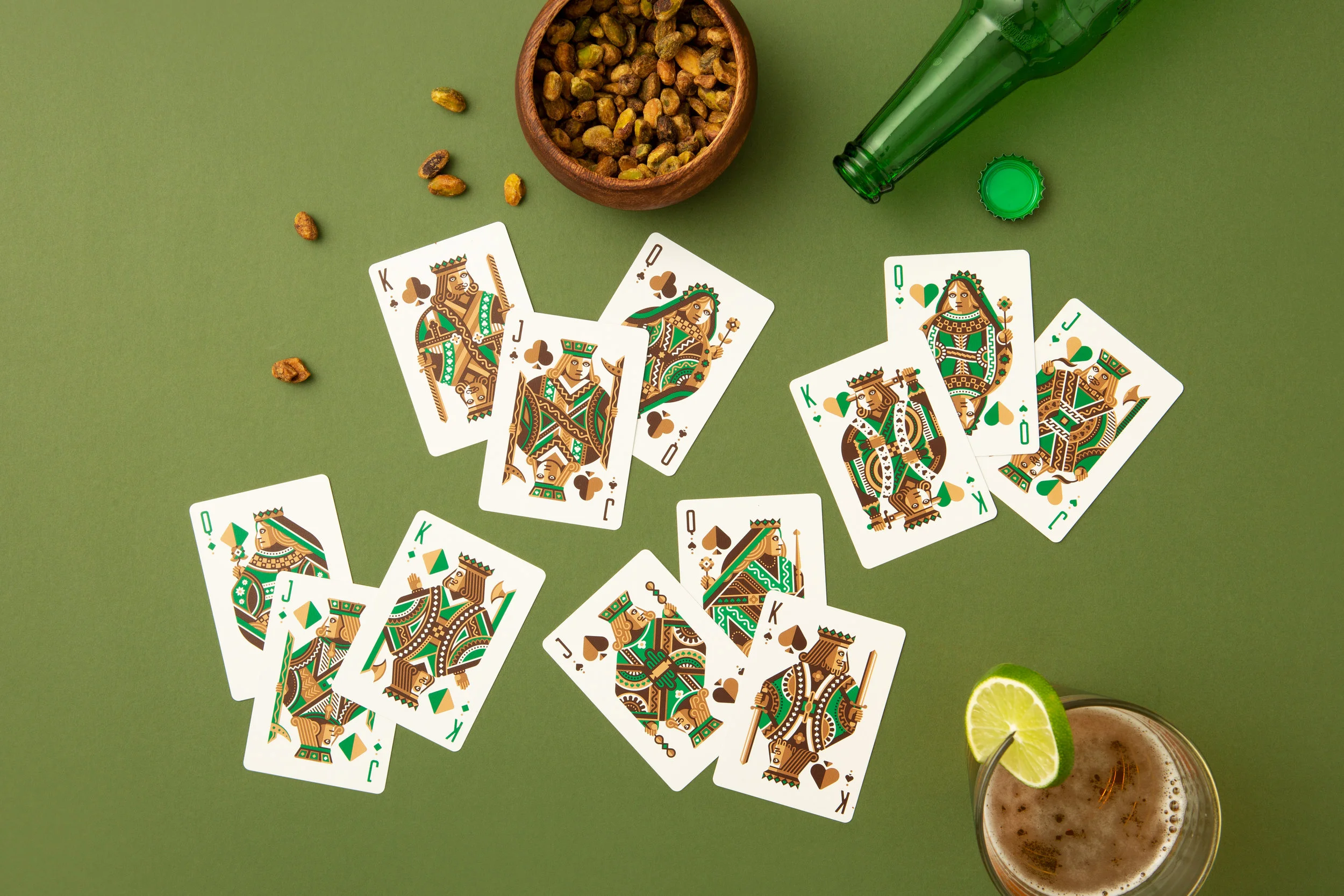 AP-PlayingCards-DKNGGreenWheels-LS05.jpg
