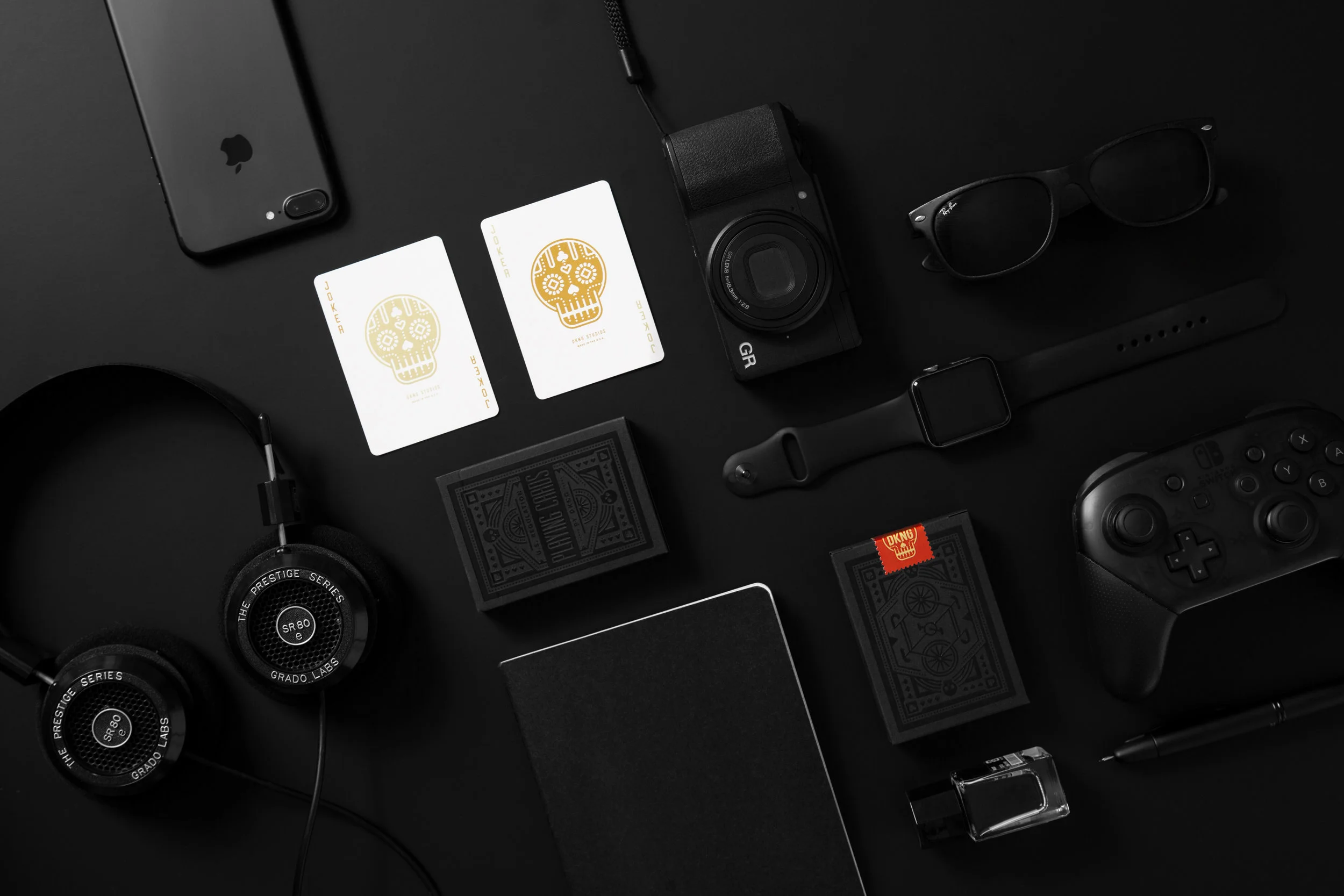 AP-PlayingCards-DKNGBlackWheels-LS02.jpg