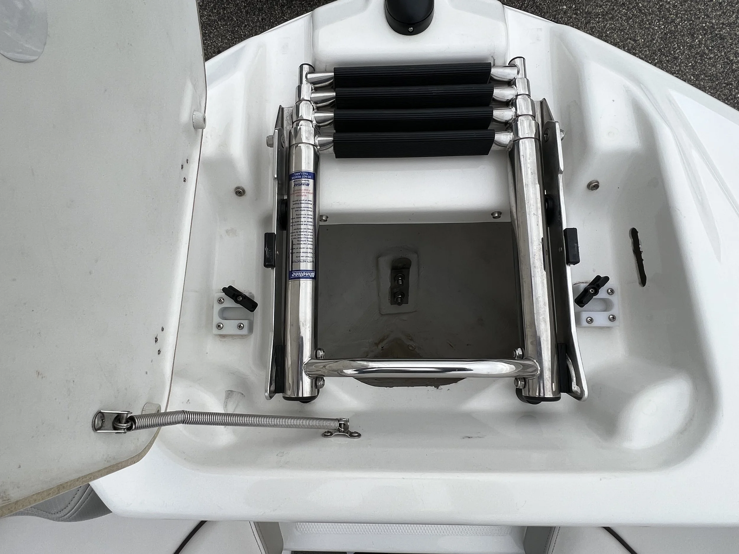 SOLD 2012 Yamaha AR210 Jetboat w/ Tandem axle trailer — Sun Sport