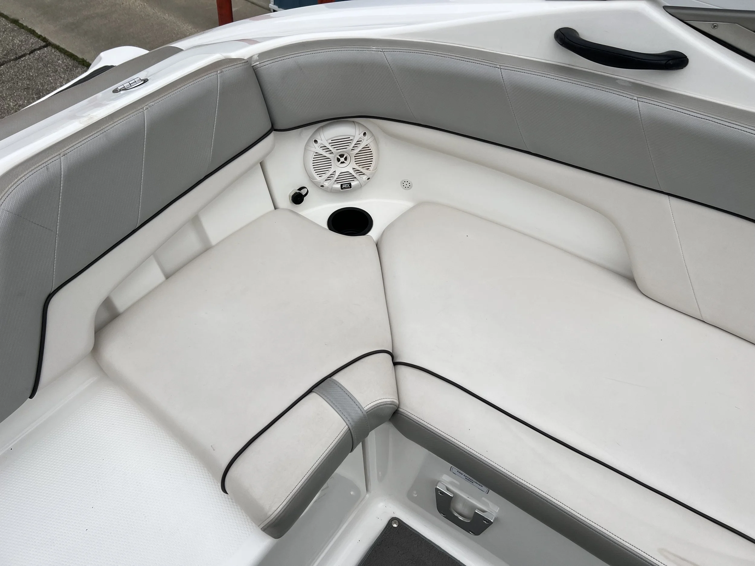 SOLD 2012 Yamaha AR210 Jetboat w/ Tandem axle trailer — Sun Sport