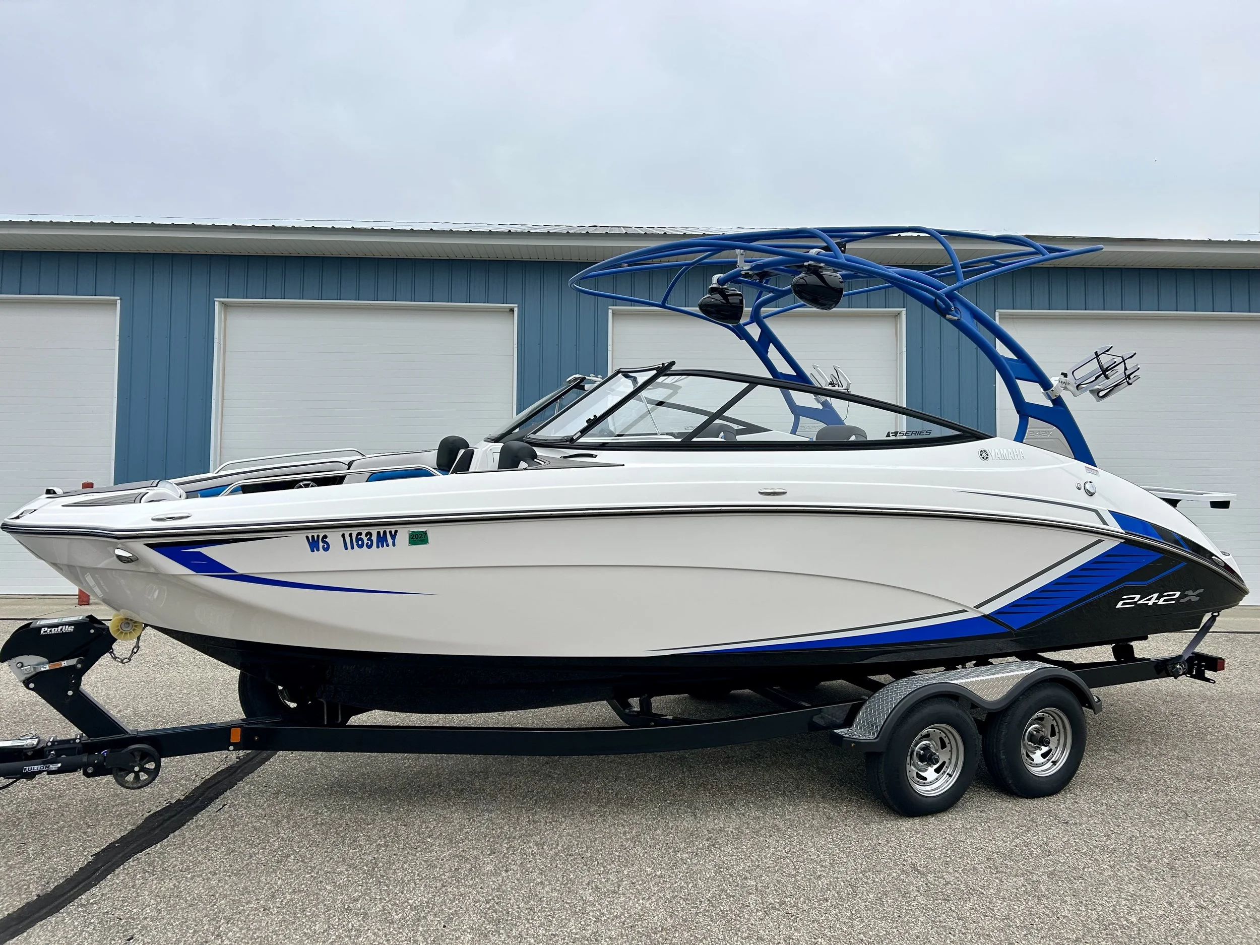 SOLD 2008 Yamaha SX232 Limited Jet Boat 320 HP & Trailer — Sun