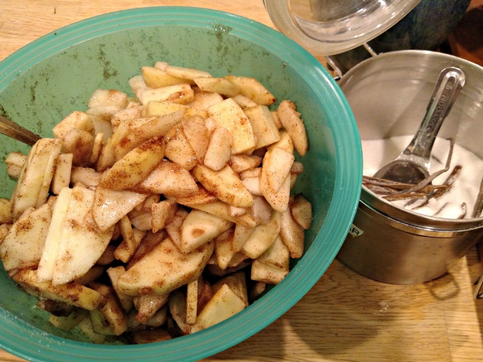 cinnamonny fruit and vanilla sugar. as you do.