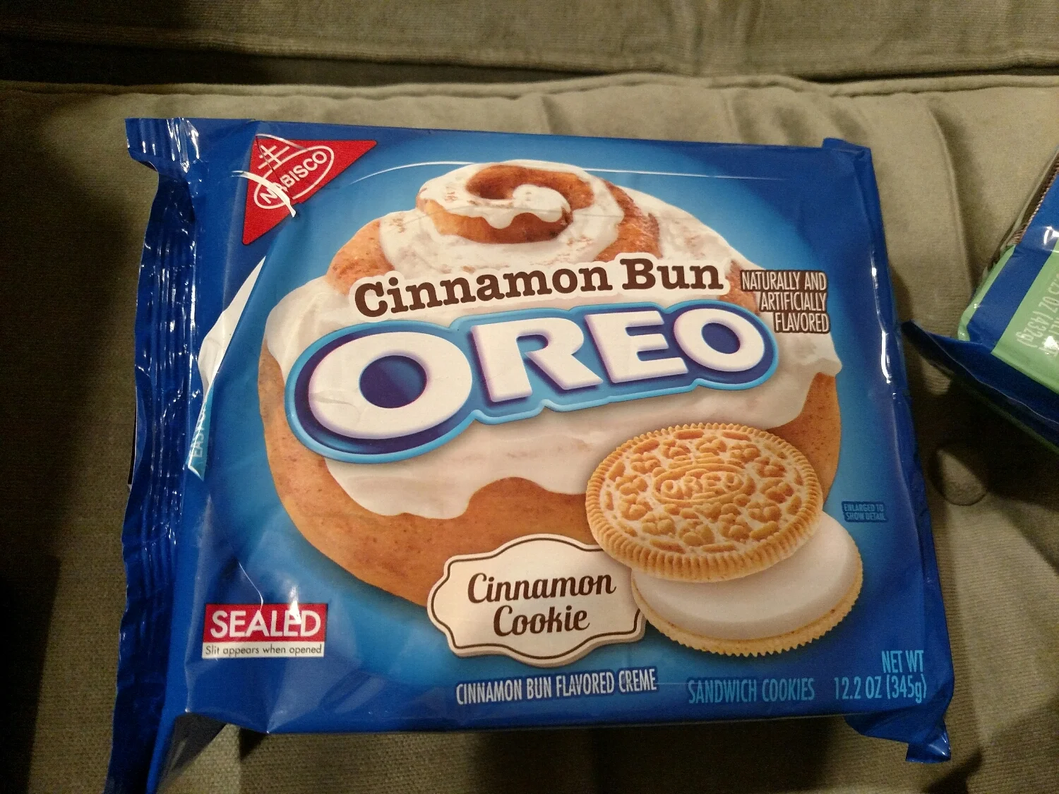 evil evil cinnamon bun Oreos.