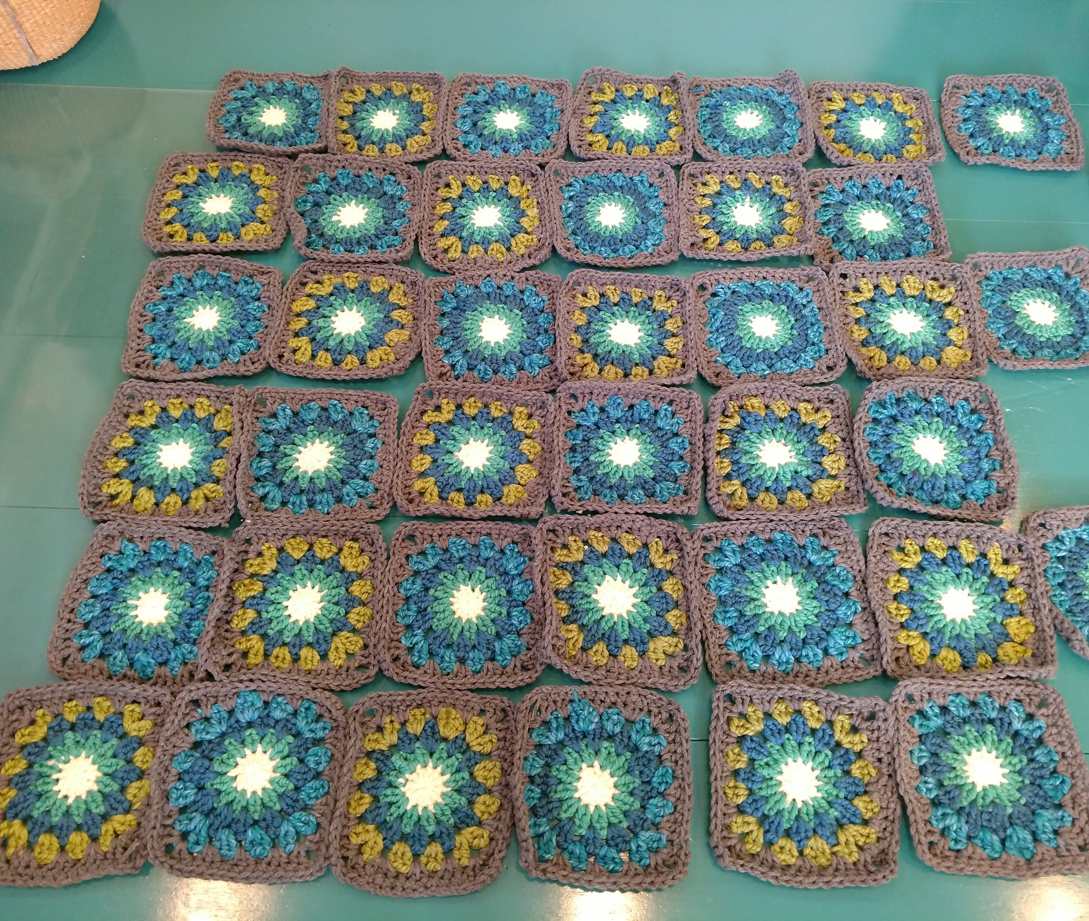 alternating squares (also, clearly I was not yet done with the green ones)