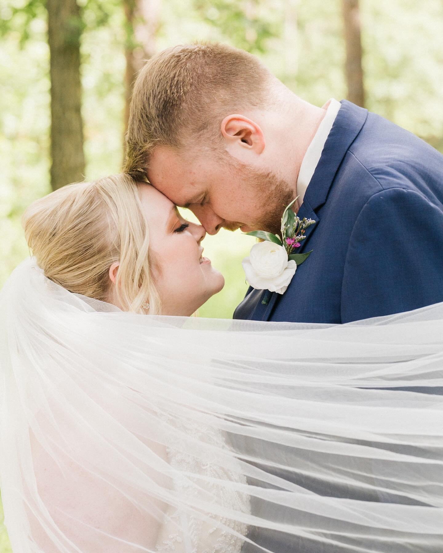 Corey &amp; Megan at one of my favorite venues, Custer State Game Lodge.