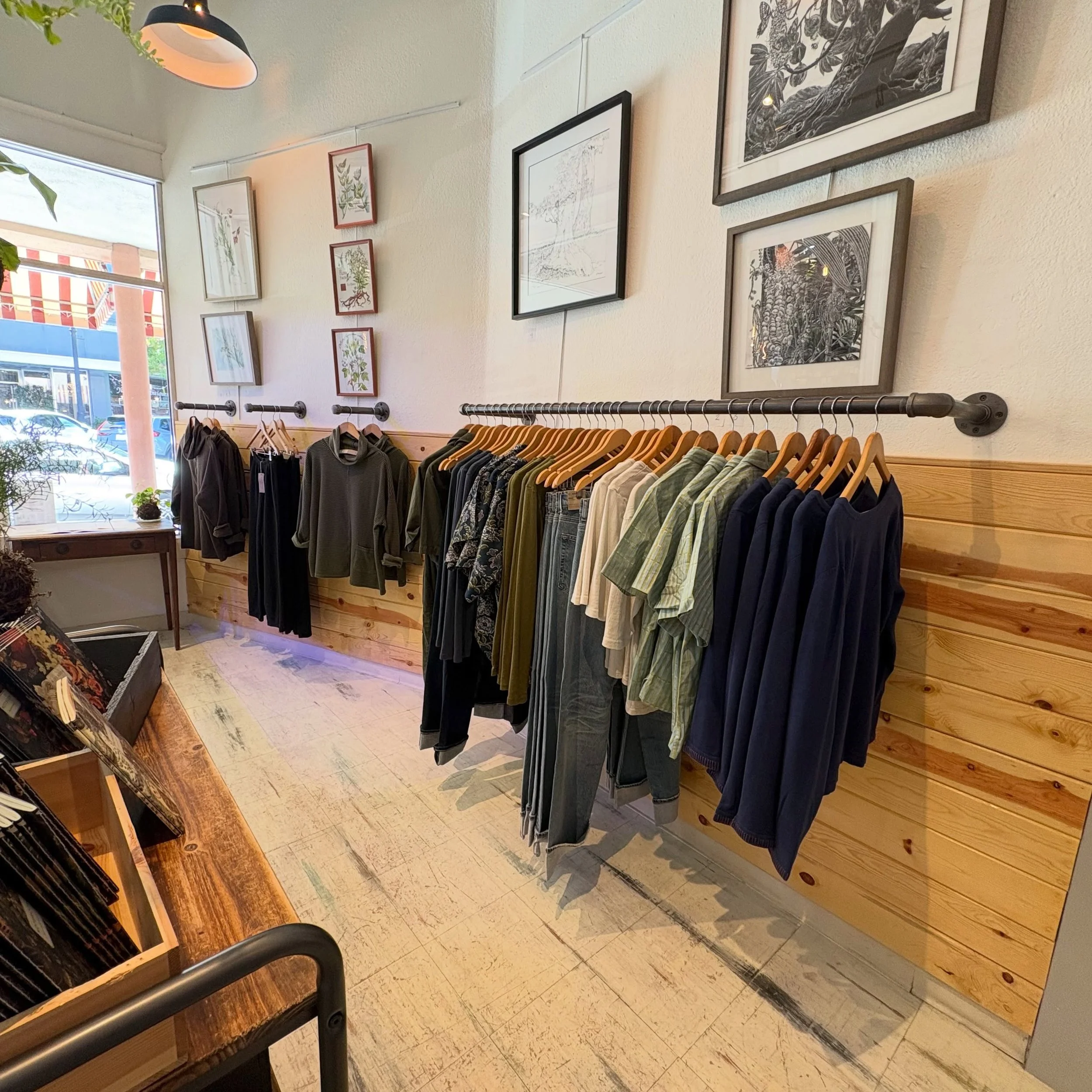 Scenes from around the shop.
Artwork by @newcompassdesigns #supportlocashops #supportlicalartists #downtownpetaluma #shoppetaluma #boutiqueshopping