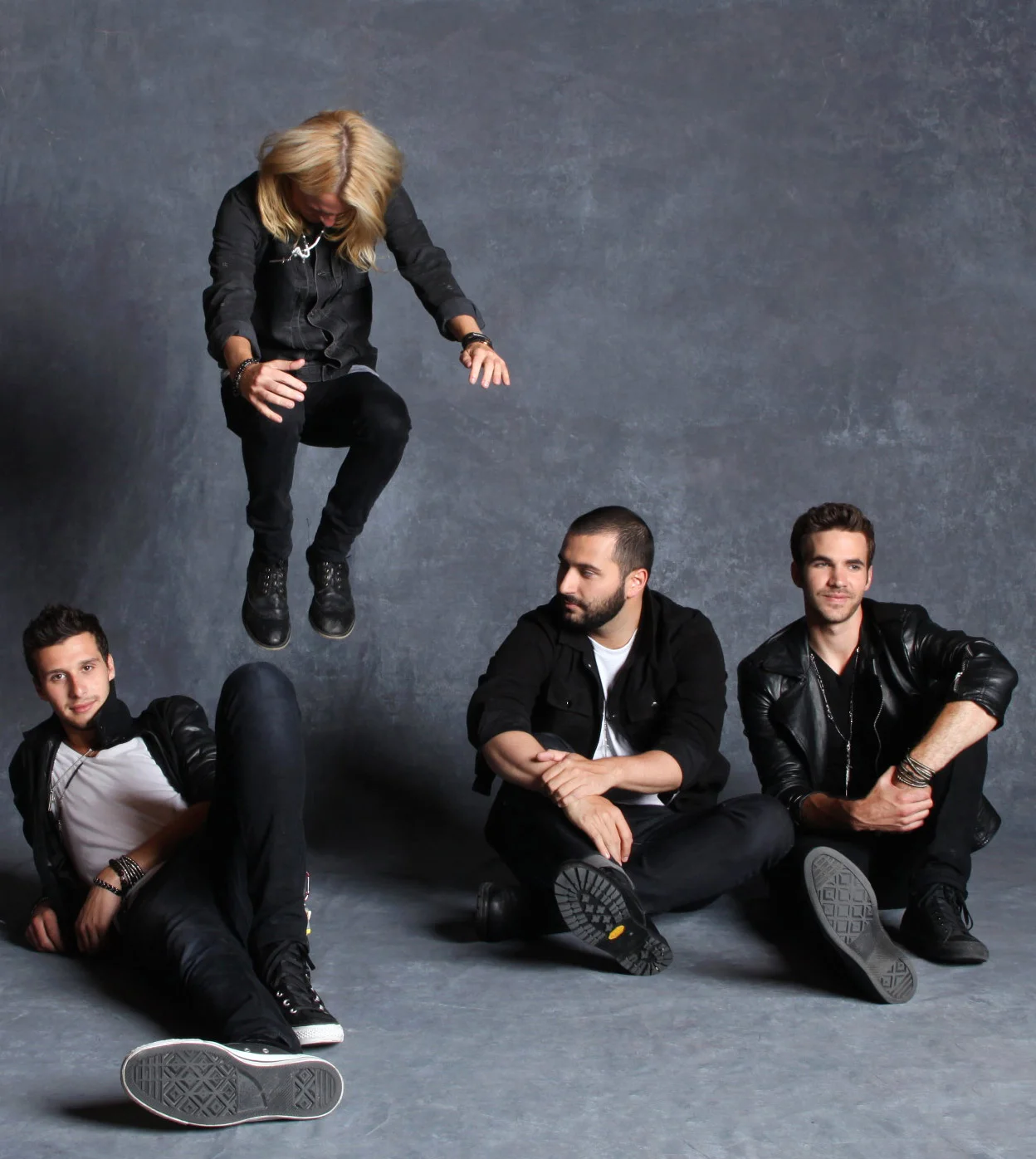 charmingliars_jump.jpg