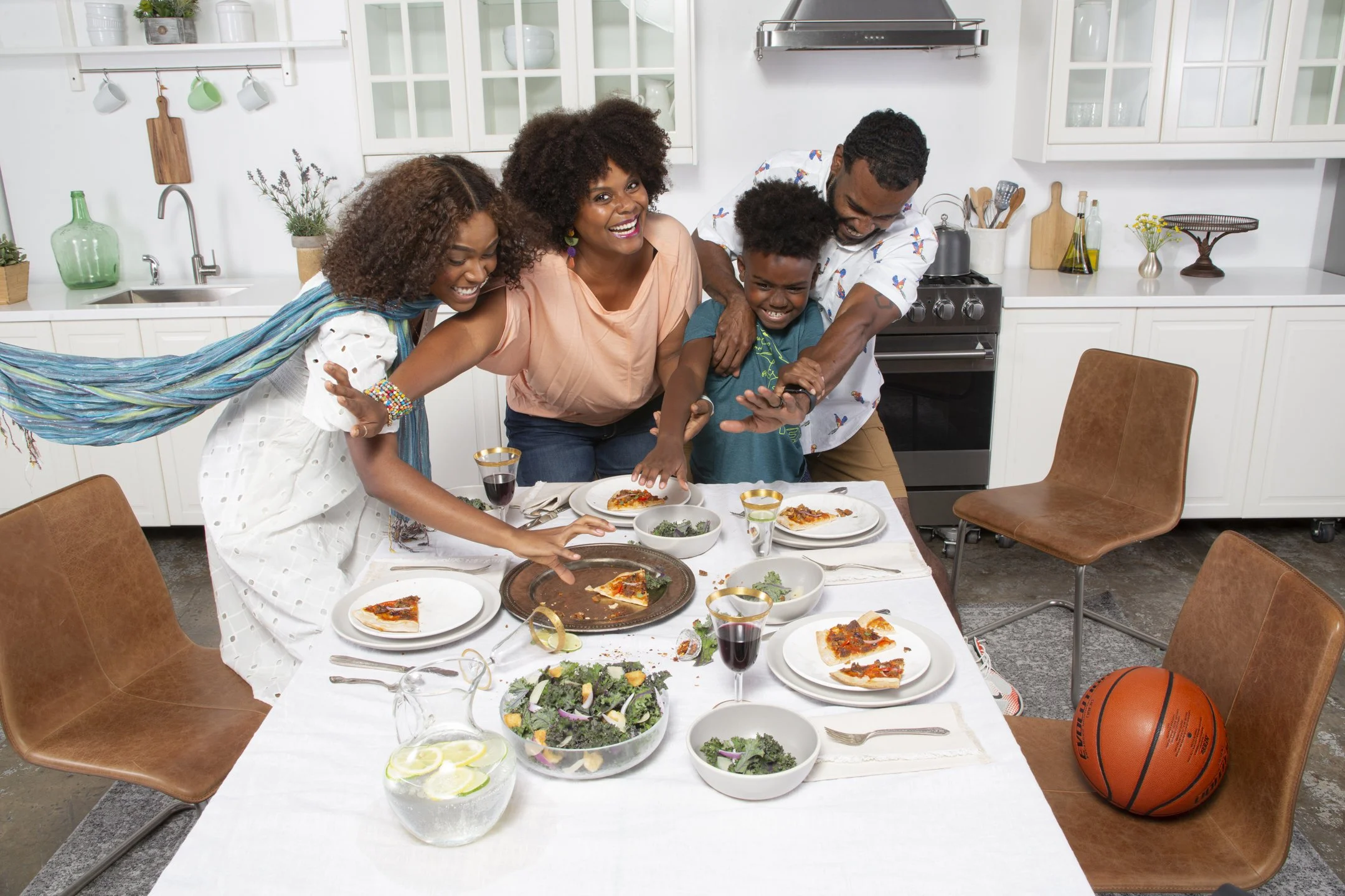 BrieC_pizza_plant_0419_sml_unret copy.jpg