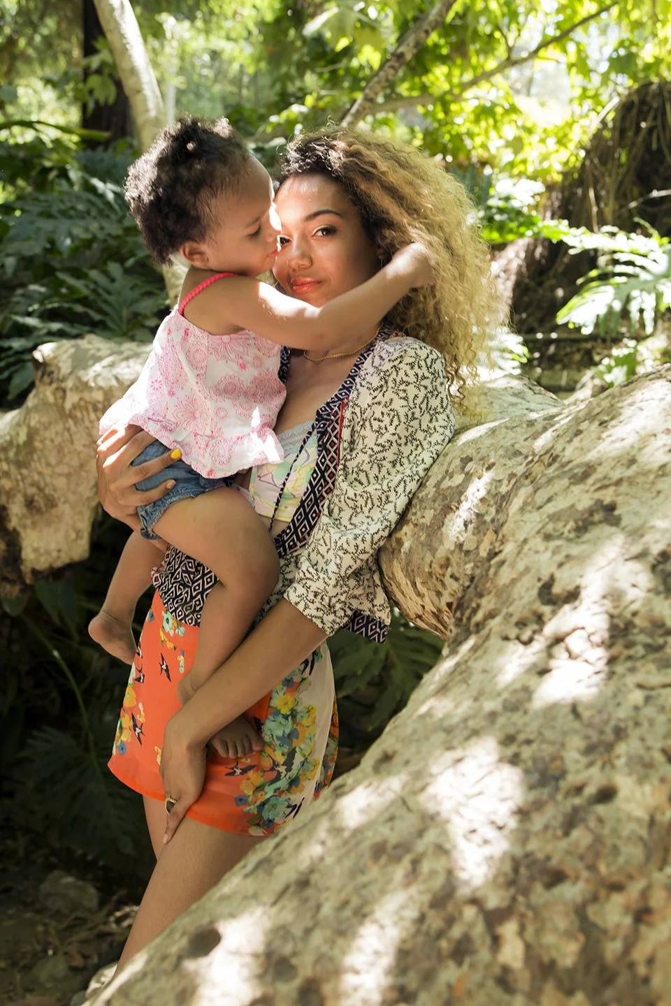 alexis_kiara_tree.jpg